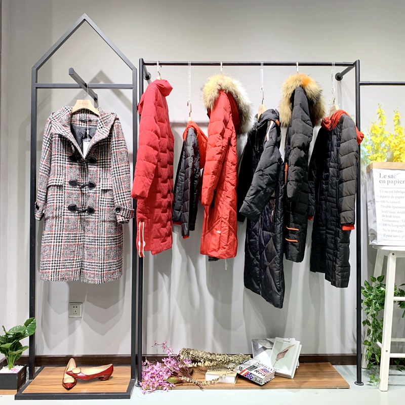 布石19冬 品牌折扣店直播女装正品货源 杭州一线品牌女装折扣走份