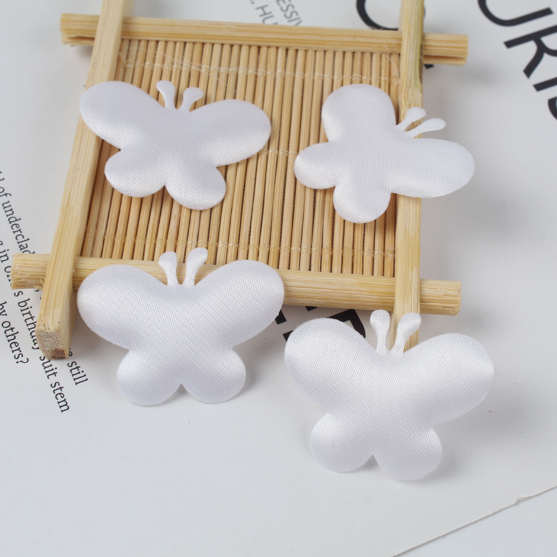 5公分海绵蝴蝶压床撒花婚礼装饰布置纸屑100包