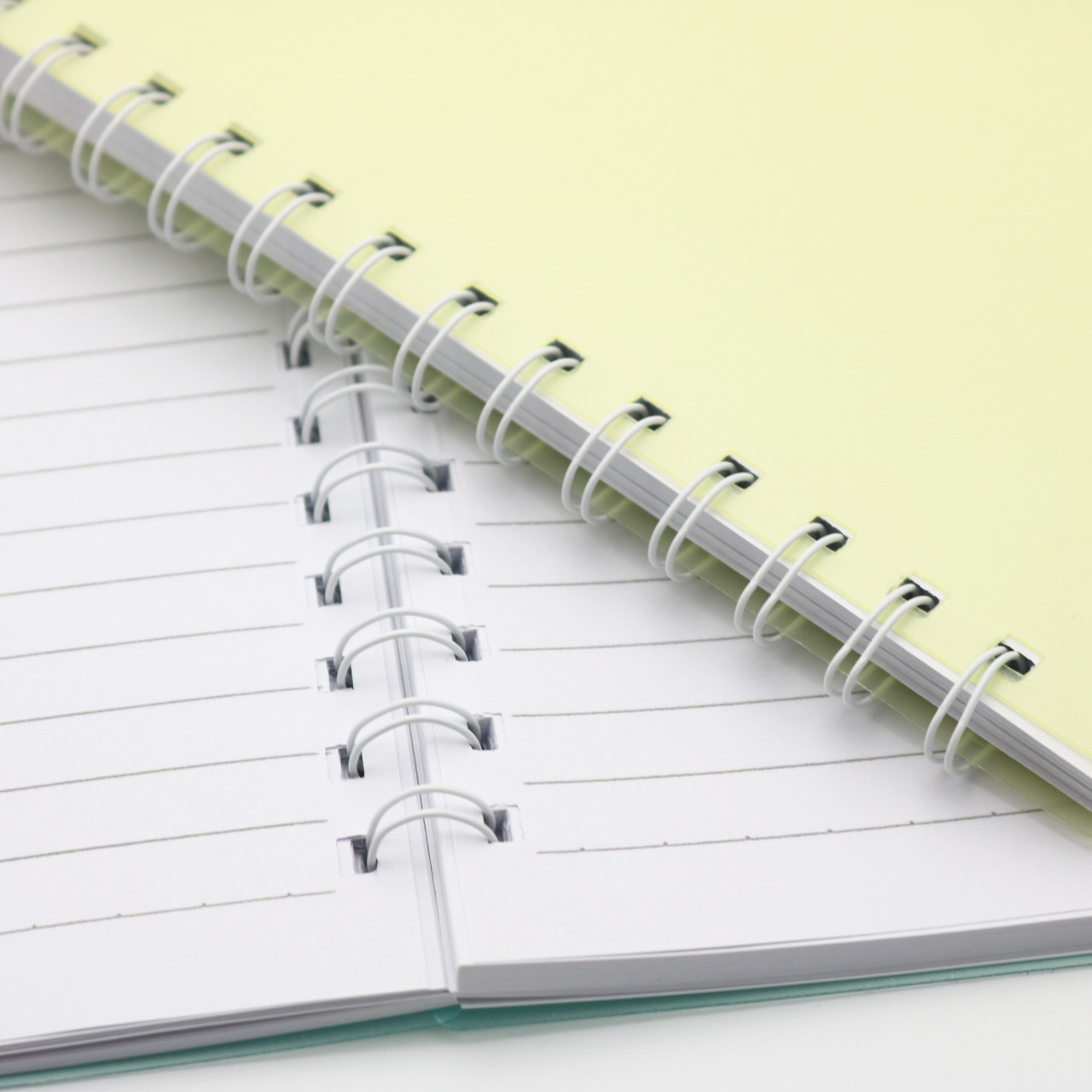 热销18k文章线圈装订翻页本办公笔记本记事本学生日记本6318