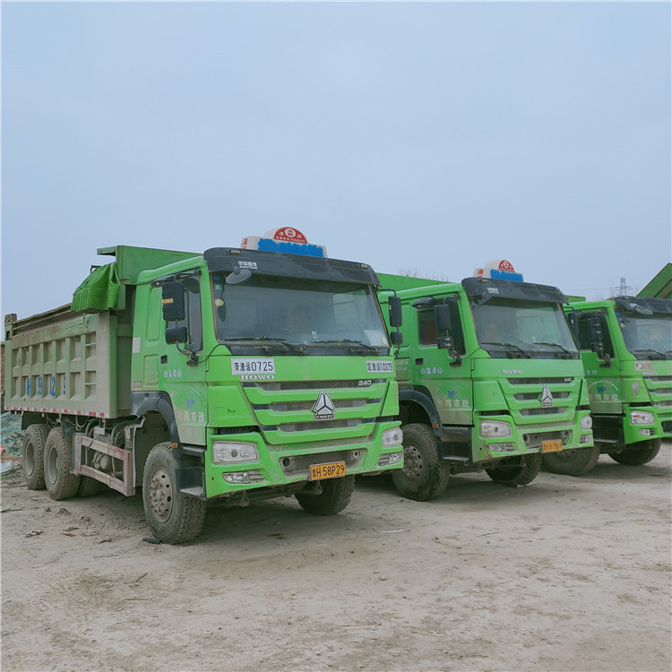 四川出售库存德龙翻斗车 二手工程翻斗自卸车 后八轮渣土车5.