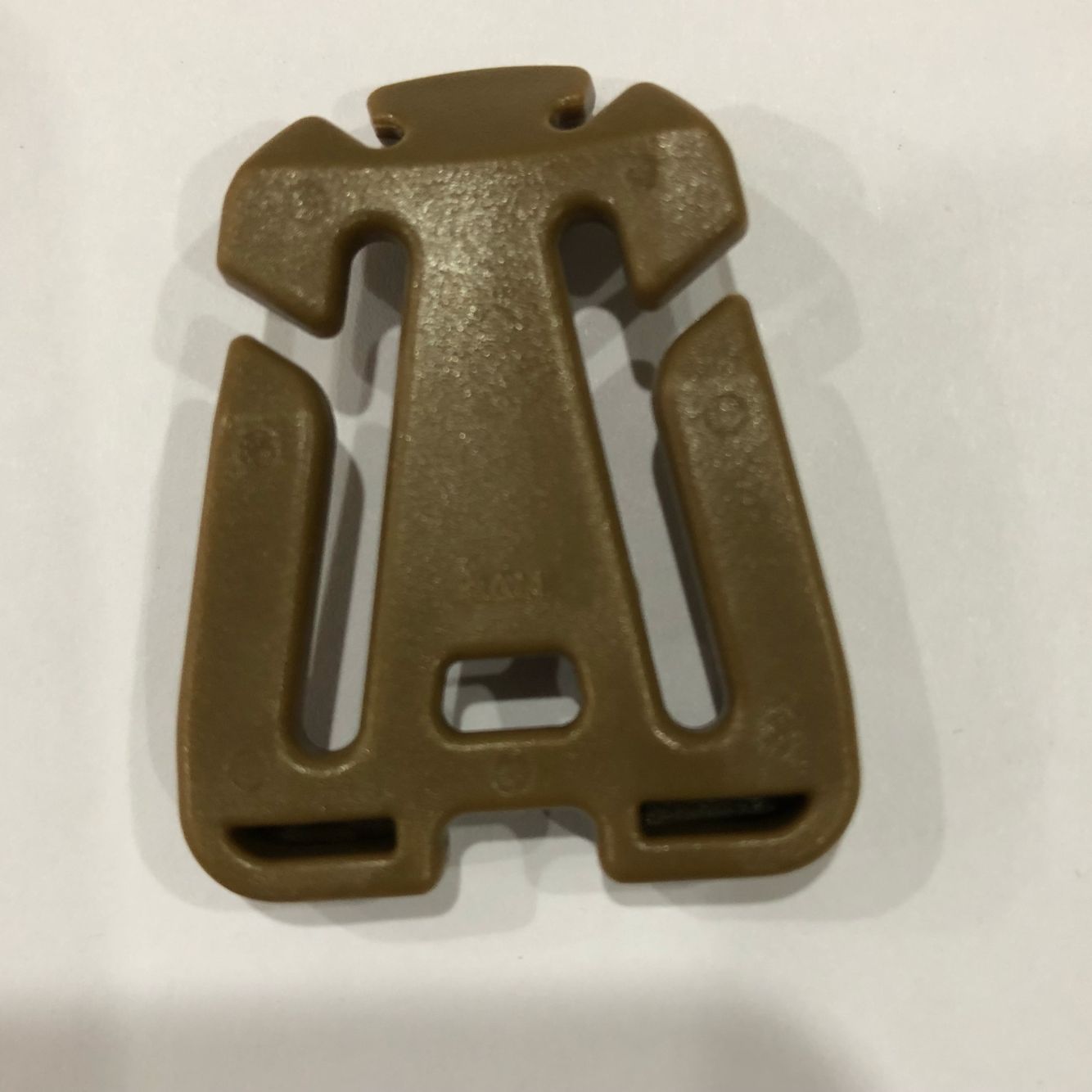 由于扣具材料,大小,颜色,款式不一,价格也不等,详细请咨询客服,根据