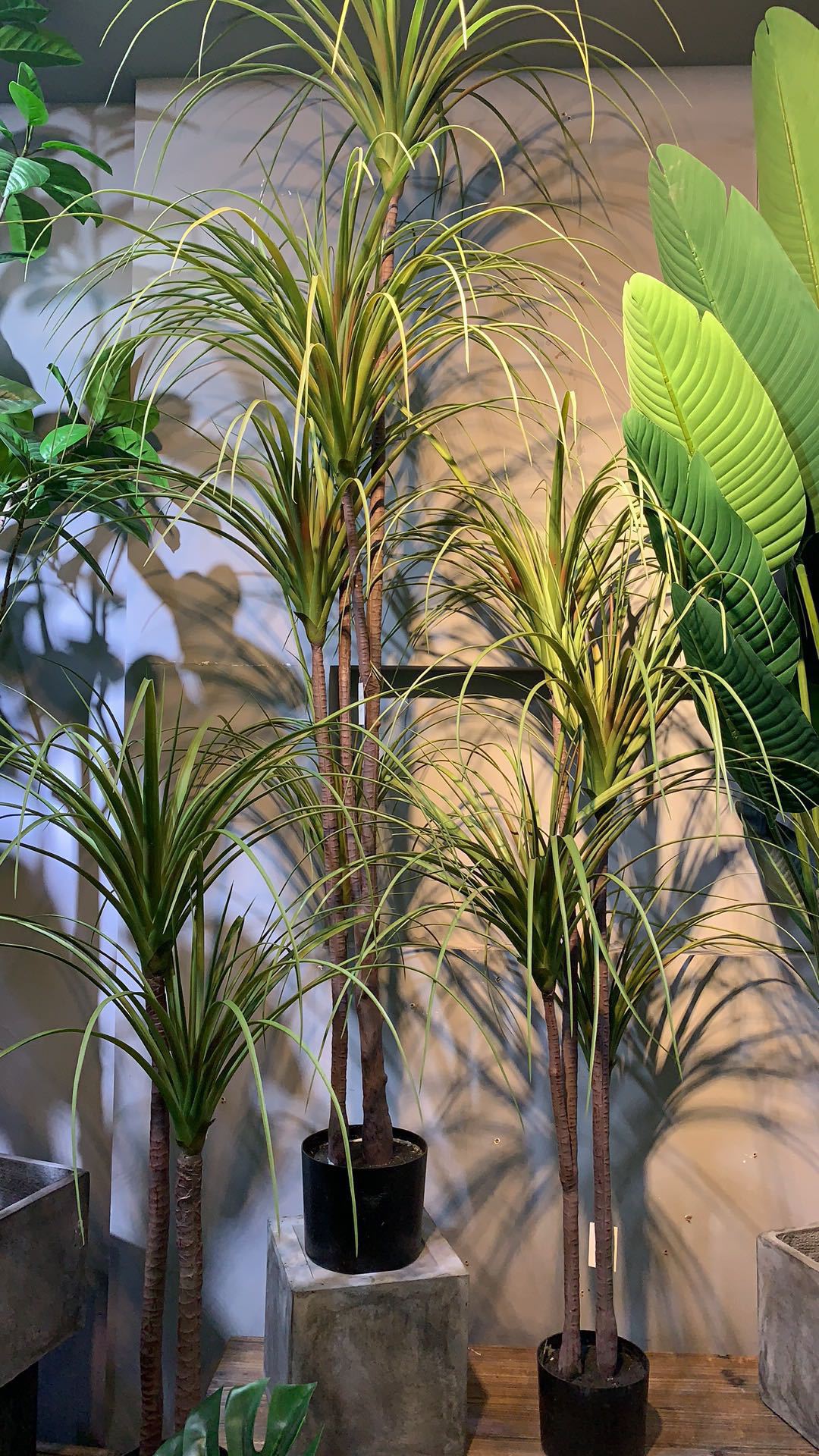 凤梨草仿真花厂家空气草家居装饰婚庆手捧花墙植物墙假花