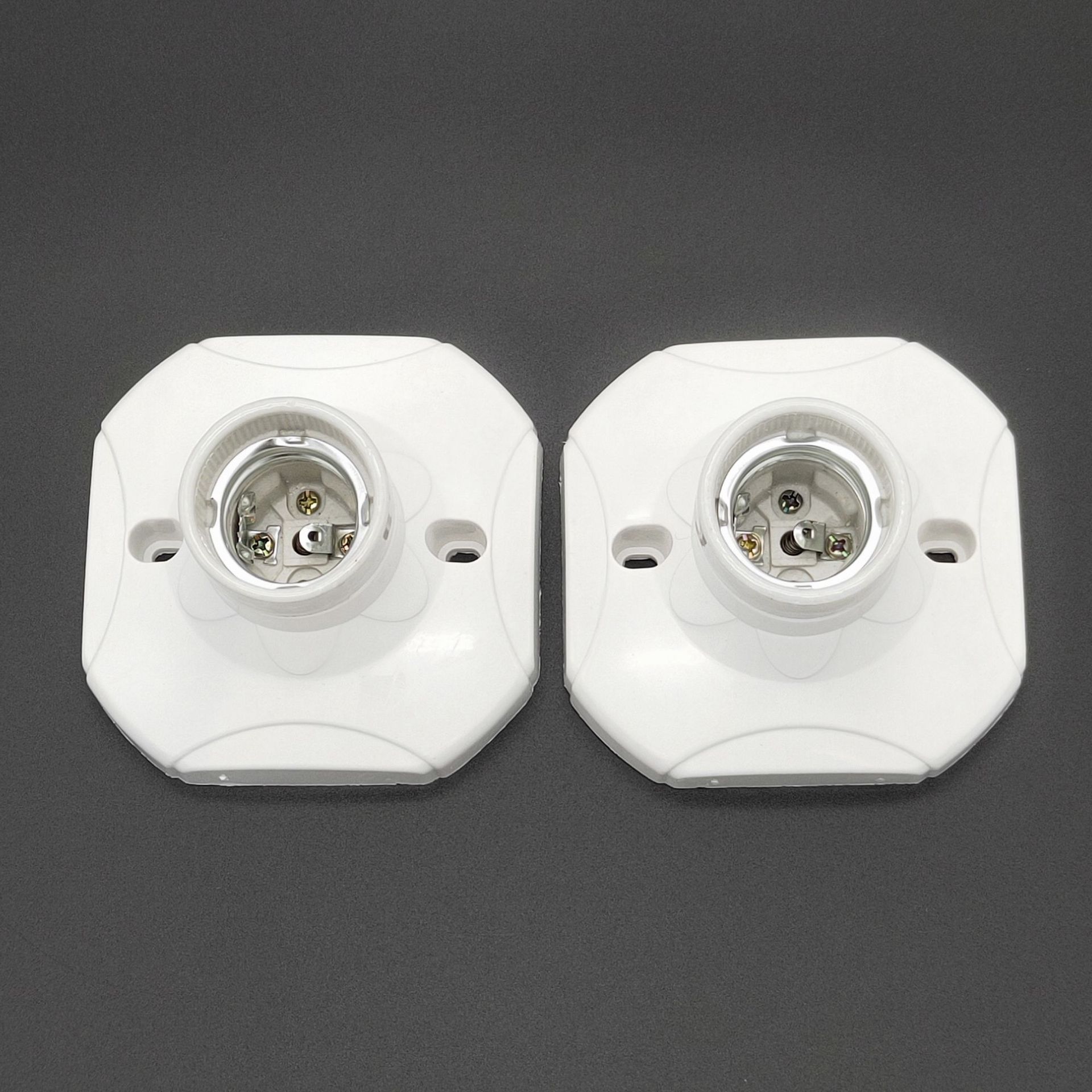 批发e27方形半包陶瓷平灯座 平装式螺口灯座 耐高温瓷口灯口灯头