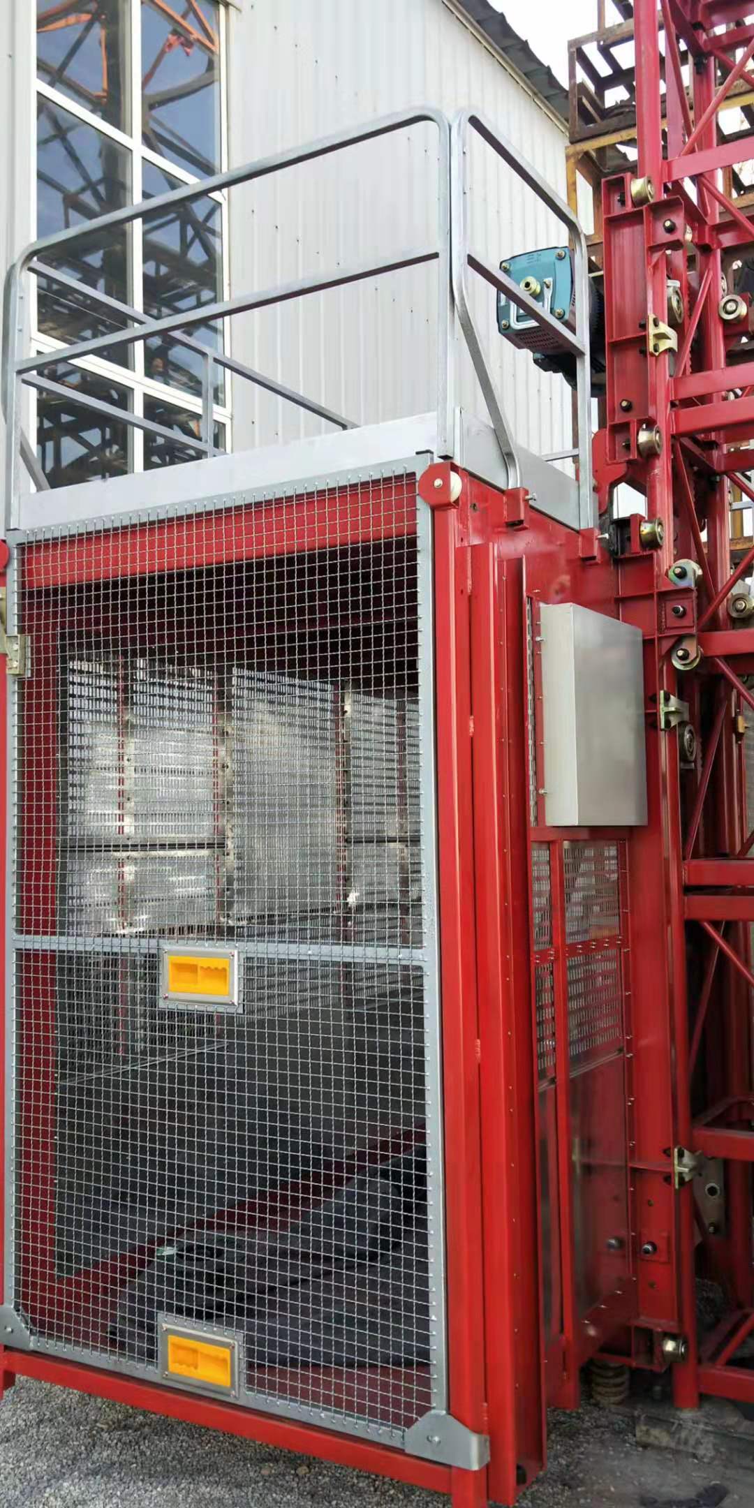 可拆装建筑用高质量双笼建筑施工升降机sc100100规格全厂家直销