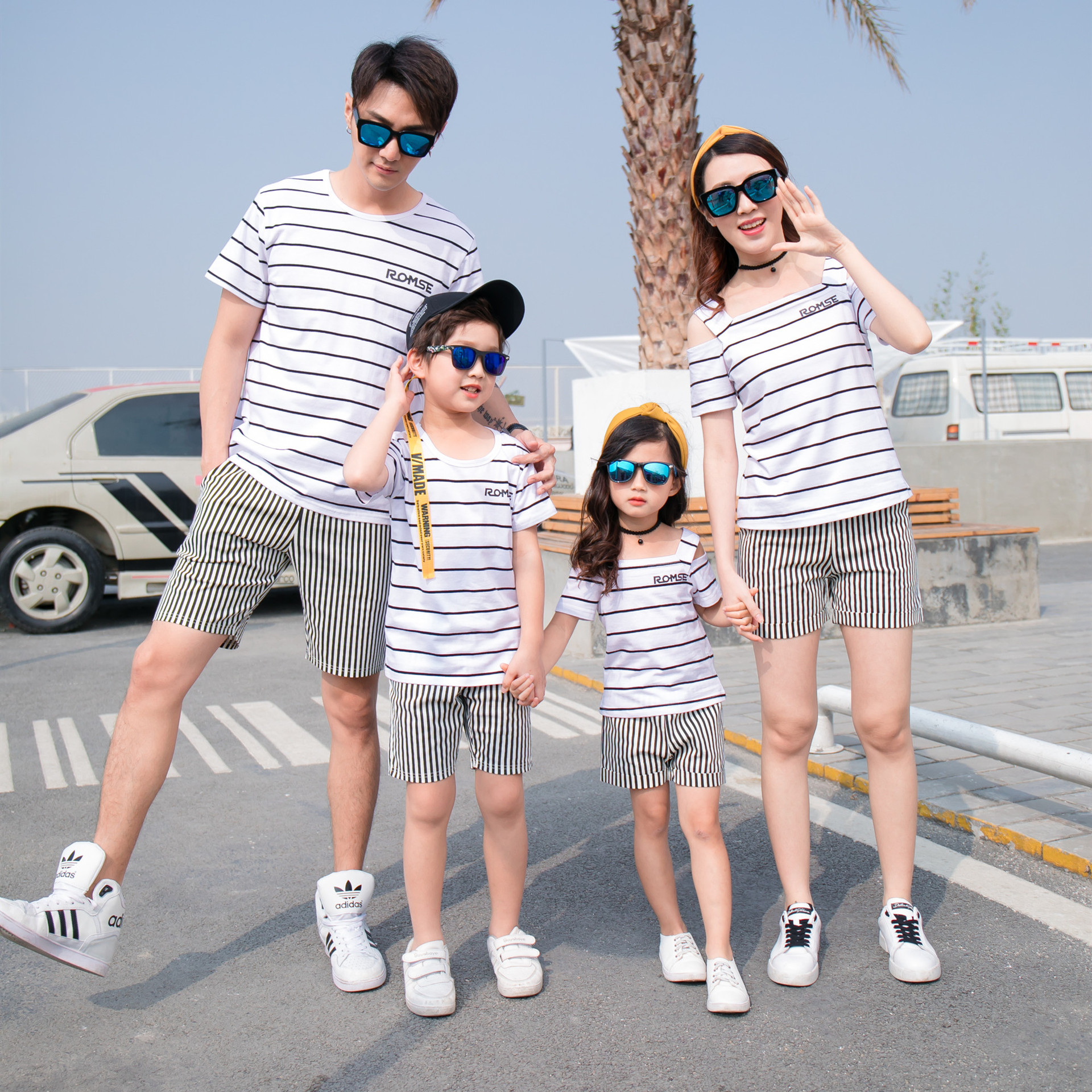 厂家批发2022新款条纹韩版亲子装夏装新潮时尚款家庭套装