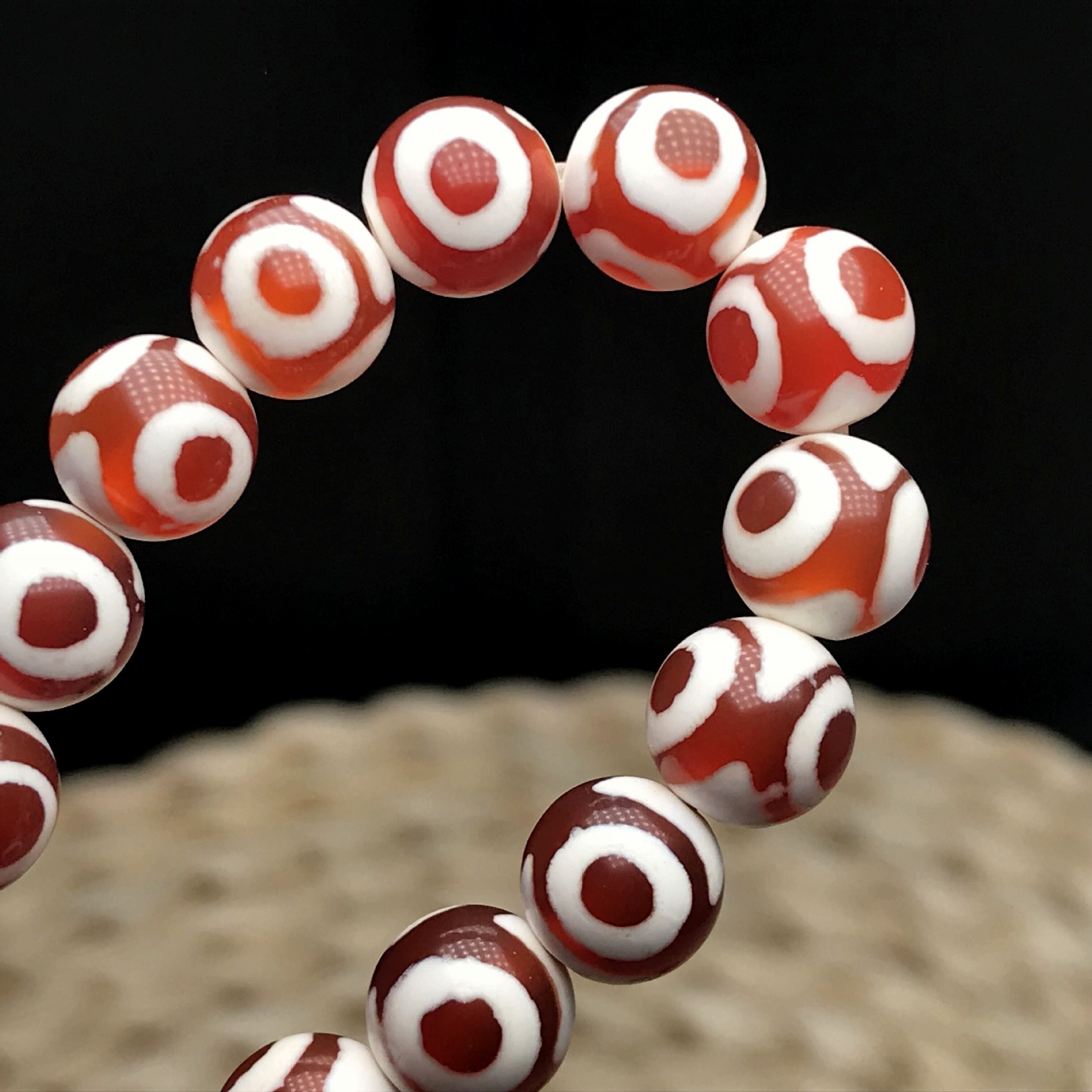 天然玛瑙三眼天珠圆珠 菩提佛珠配件 一线天珠 龟背散珠厂家批发