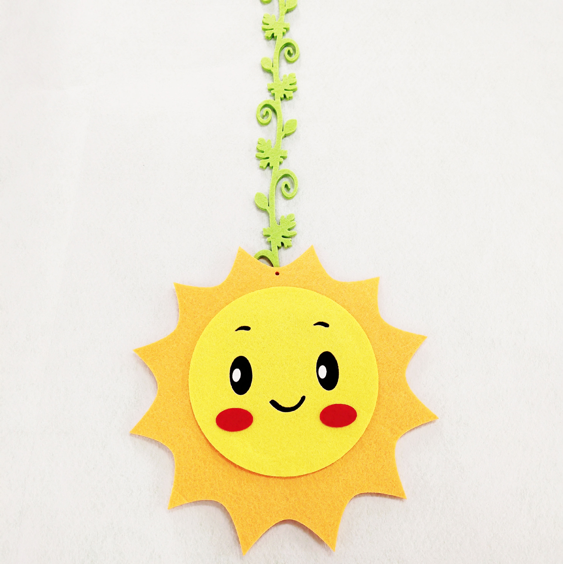 太阳定制装饰幼儿园商城儿童房毛毡太阳场景布置太阳挂饰厂家批发