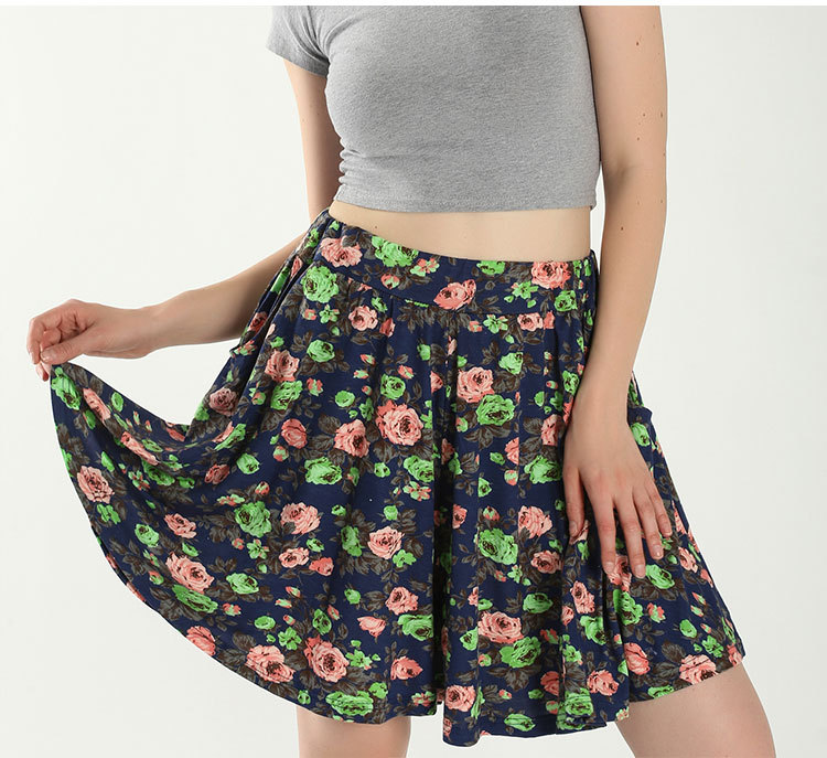 新款春夏秋莫代尔裙裤休闲时尚花裤清爽舒适裤子大码花裙裤短裤