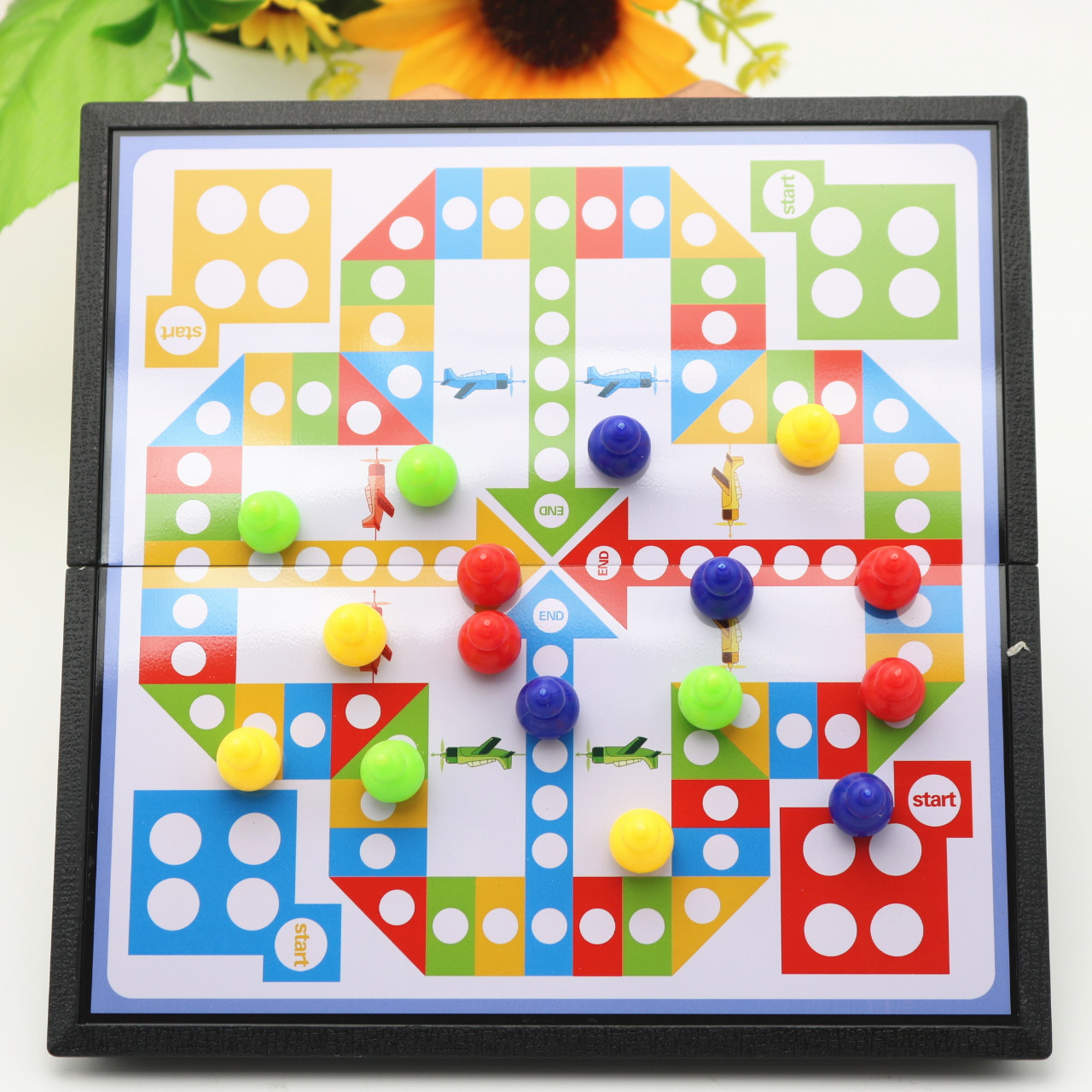 批发摩科动漫磁性中国象棋飞行棋小盒便携式折叠棋盘学生休闲批发