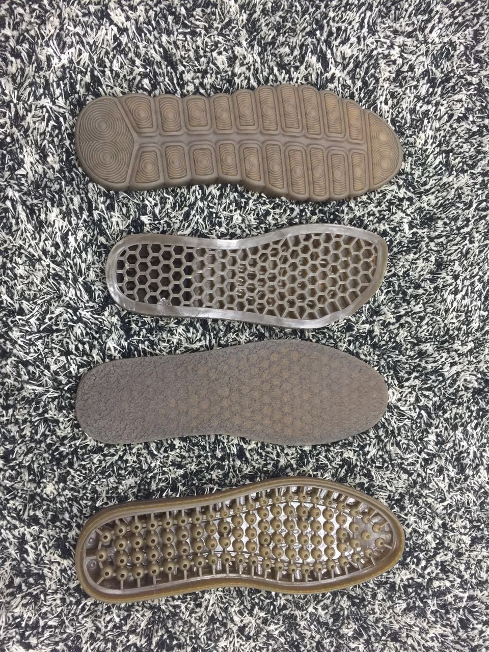 厂家直销 欧盟pvc颗粒 耐折耐磨 耐低温 对折不开裂 透明鞋底