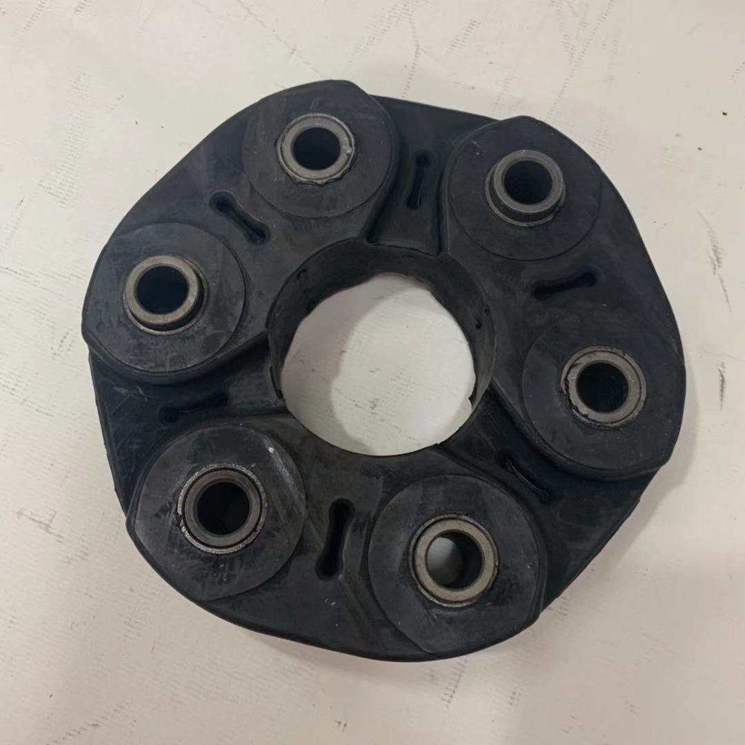 传动胶 十字轴 传动轴吊胶 适用于宝马e60 e61 e63