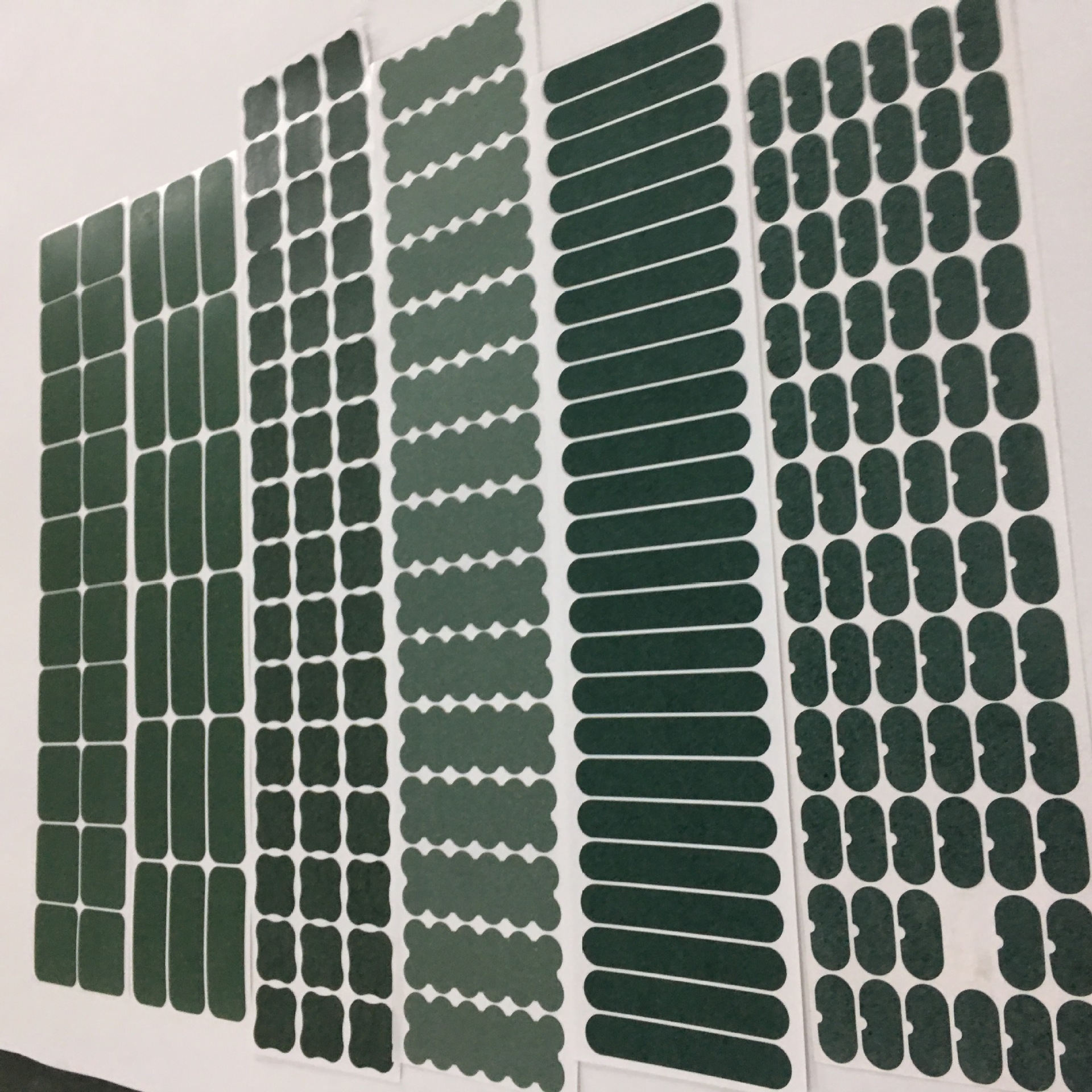 现货锂电池18650青稞纸绝缘垫片带背胶耐高温阻燃青壳绝缘纸卷材