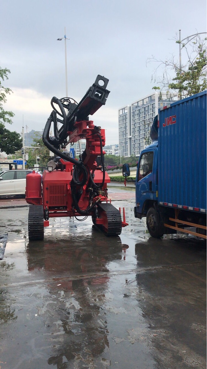 爬山虎,炮机,潜孔钻车,红五环h680钻机