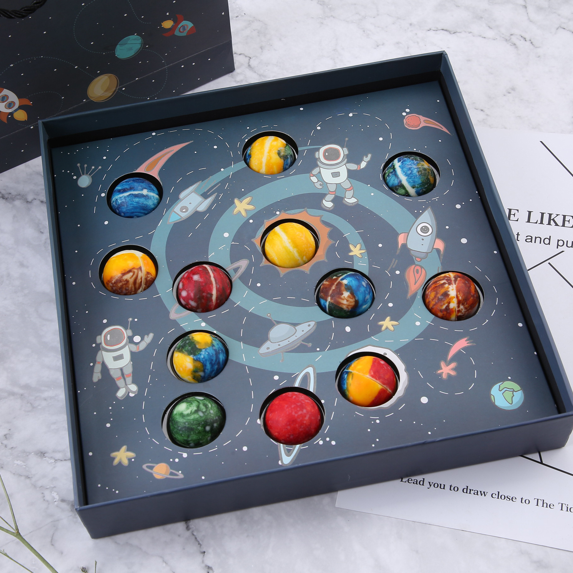 12星空巧克力球日式创意巧克力方盒礼盒装教师节礼物厂家定制