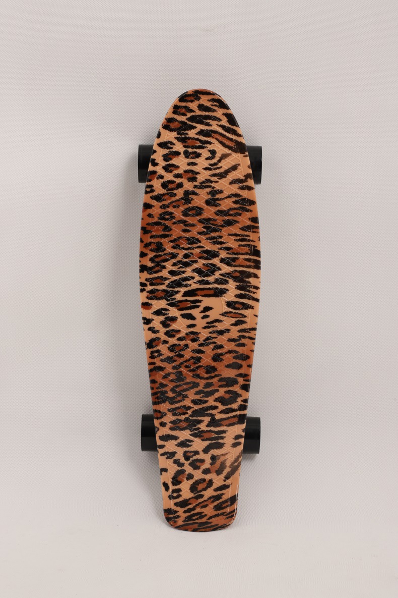 厂家直销pp小鱼板塑料小鱼板单翘四轮滑板鱼滑板成人儿童专业滑板