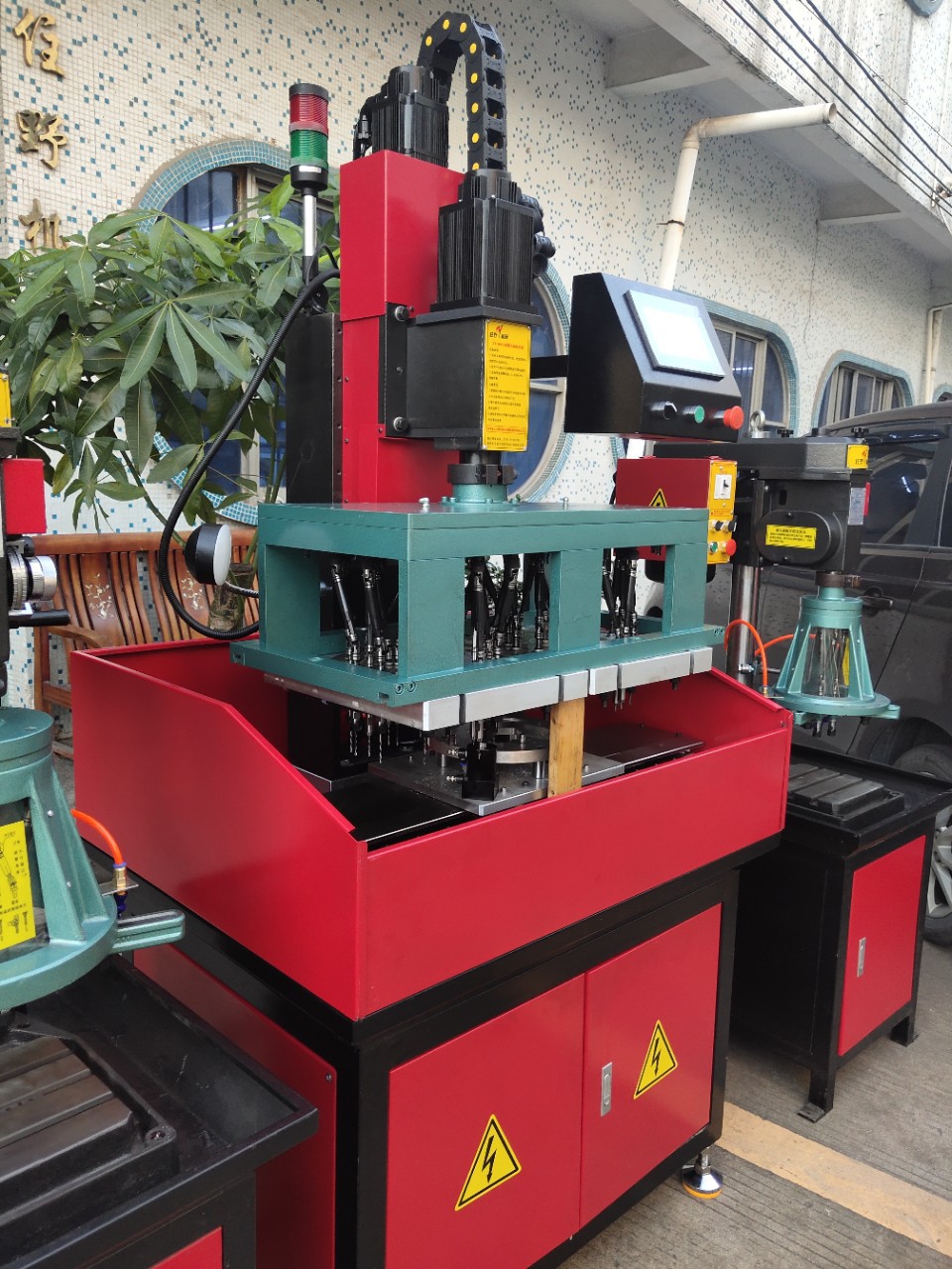 伺服钻攻一体机自动钻孔机自动攻牙机多轴钻多轴攻钻攻一体机