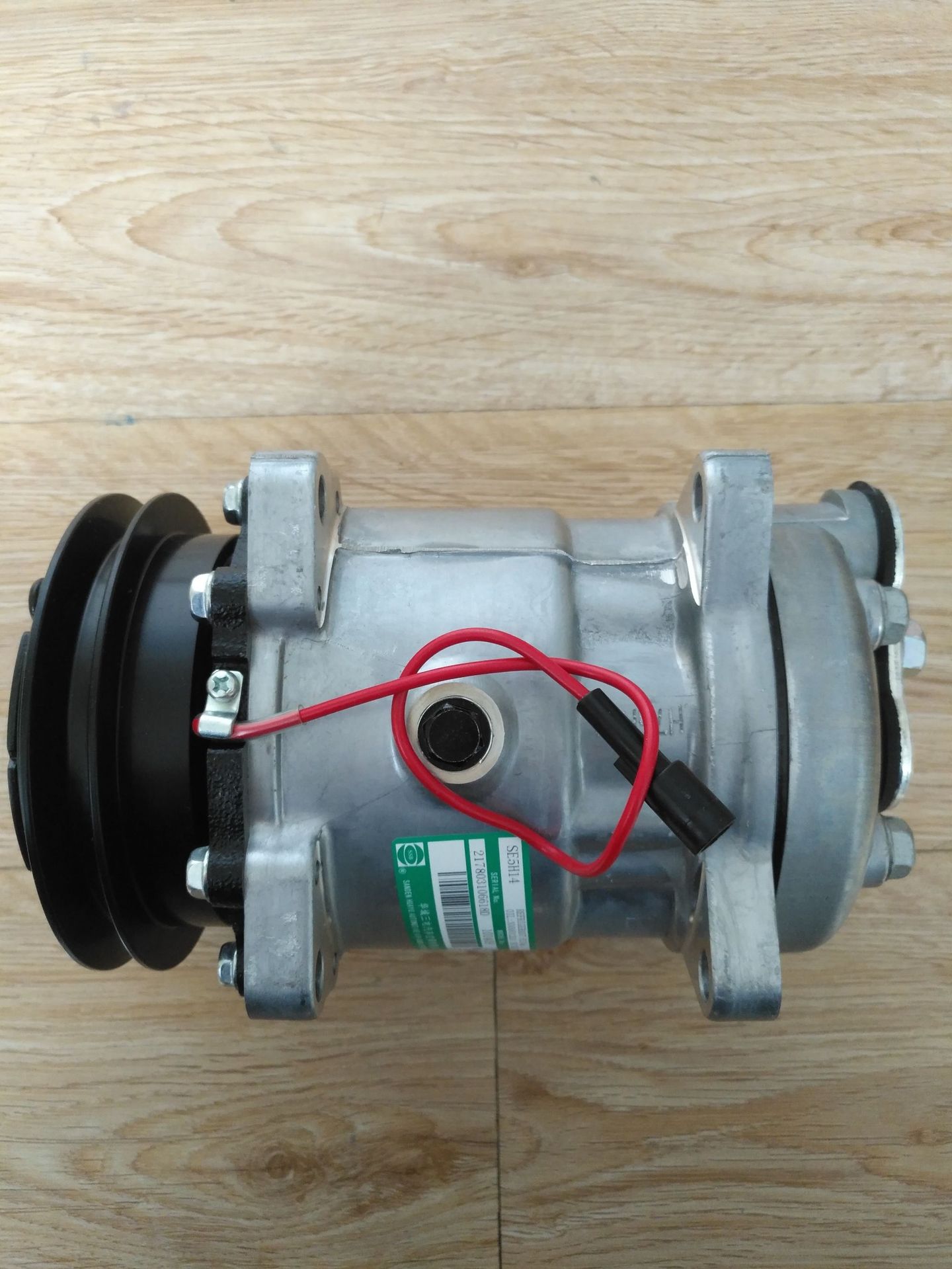 供应庆铃100p 600p 汽车空调压缩机 华域三电se5h14 101409