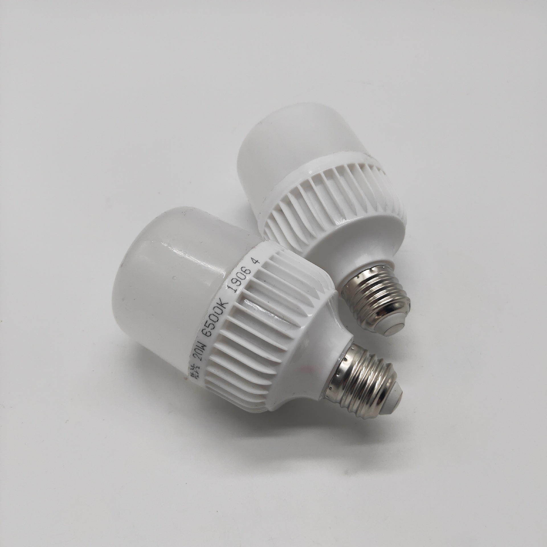 厂家大量批发20w节能灯泡led球泡灯家用照明灯泡货源批发