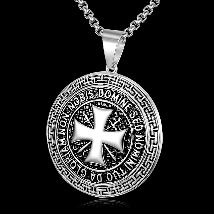 欧美境外热销爆款圣殿骑士团项链 钛钢镀金镶钻十字架双剑吊坠
