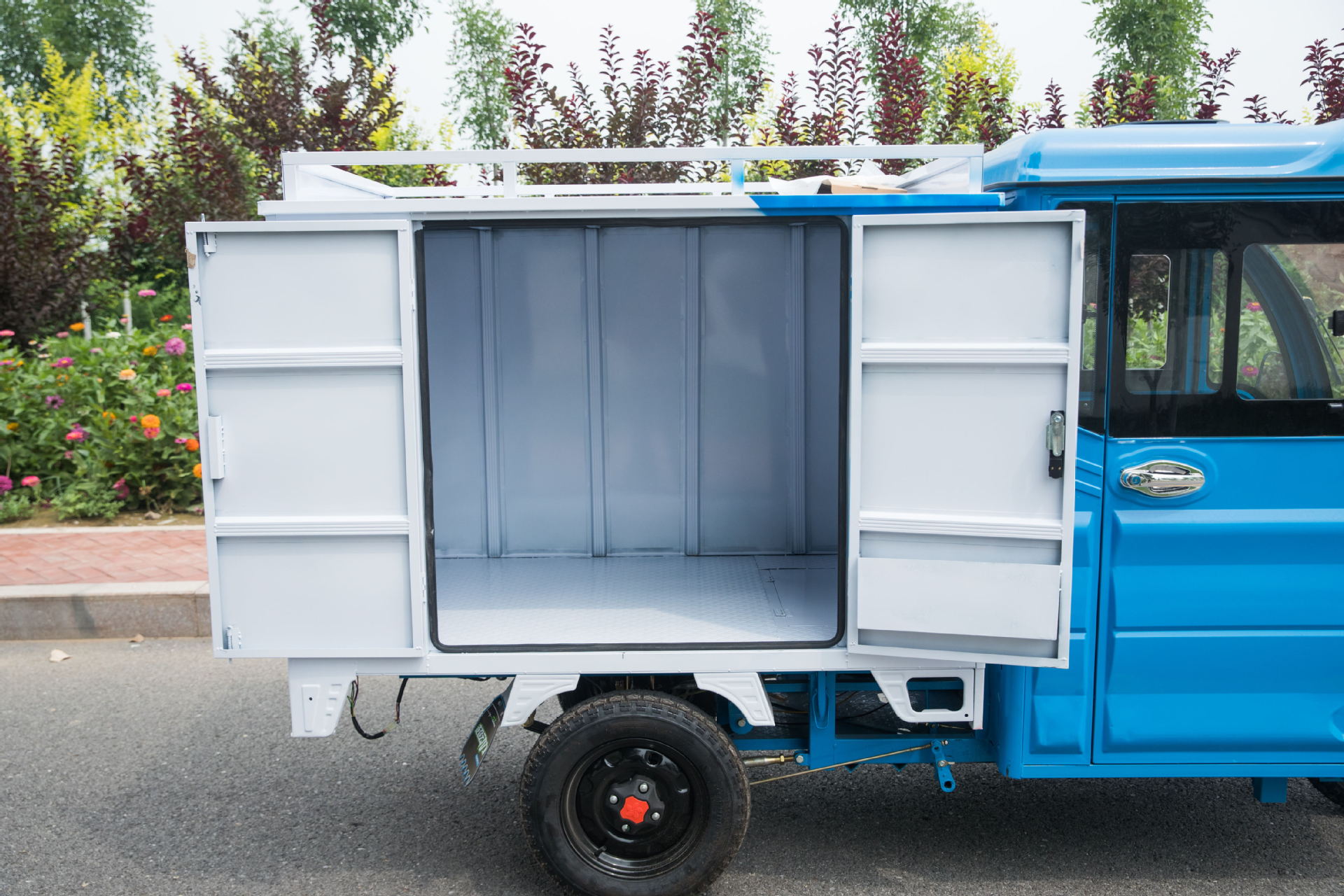 电动三轮车 全封闭式邮政车圆通韵达申通中通百世天天安能快递车