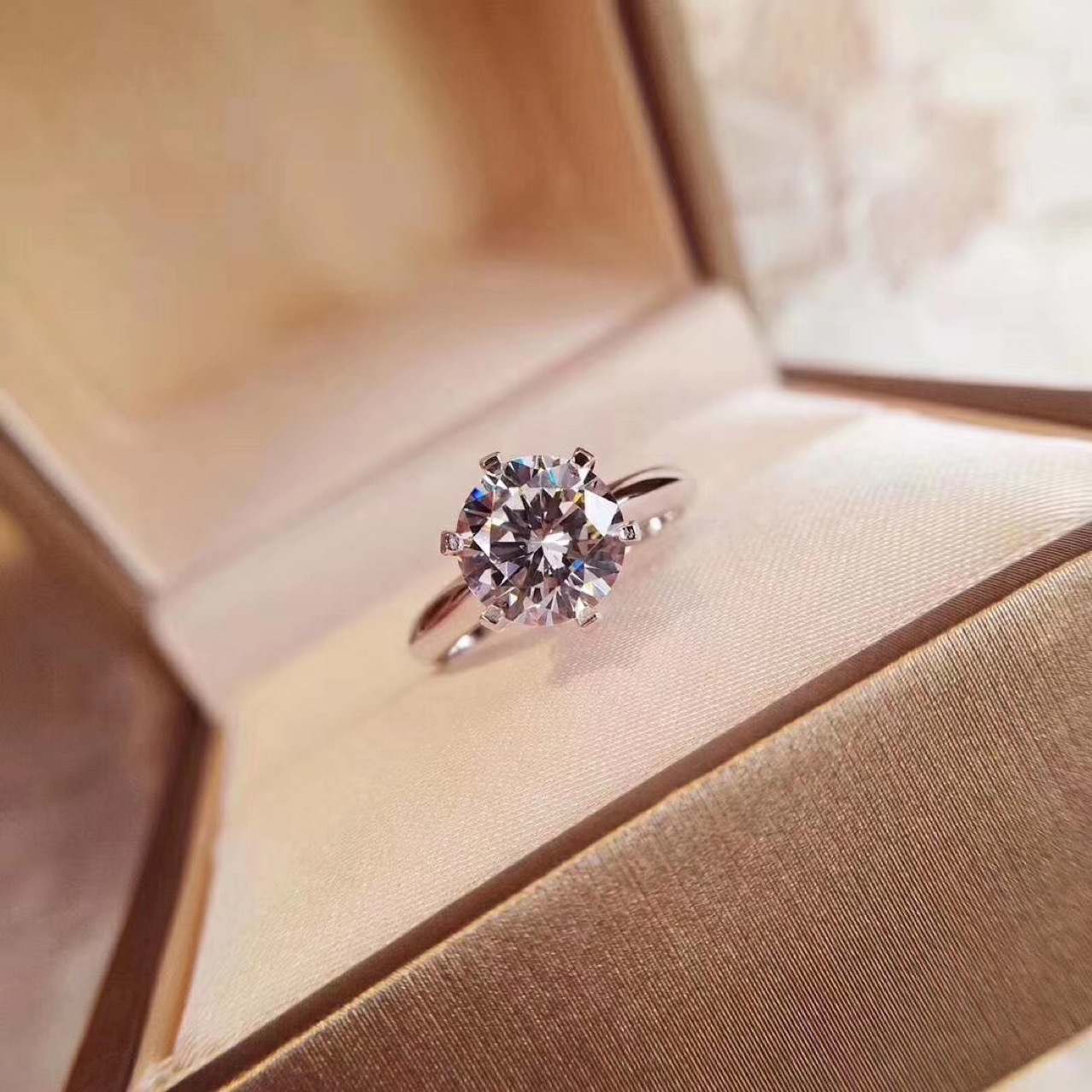 六爪一克拉钻戒六爪60分钻戒2克拉高碳钻戒 经典求婚结婚戒指批发