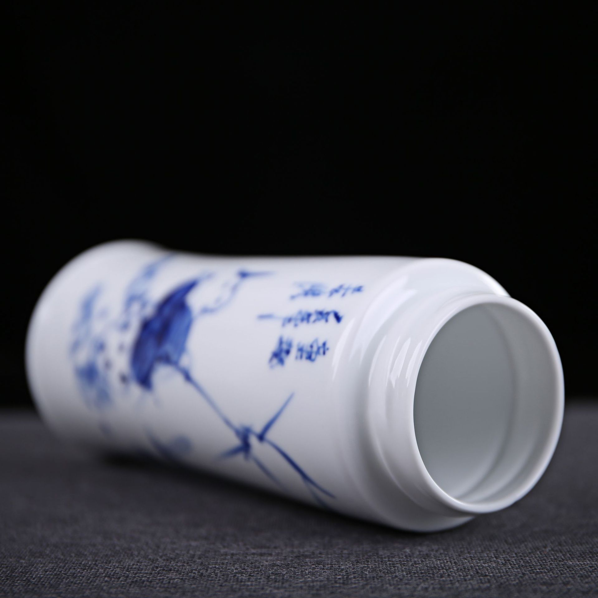 Jingdezhen Porcelain Hand Painted Vacuum Cup Tumbler Straight with Lid Vehicle-Borne Cup Ceramic Office Cup Logo Gift