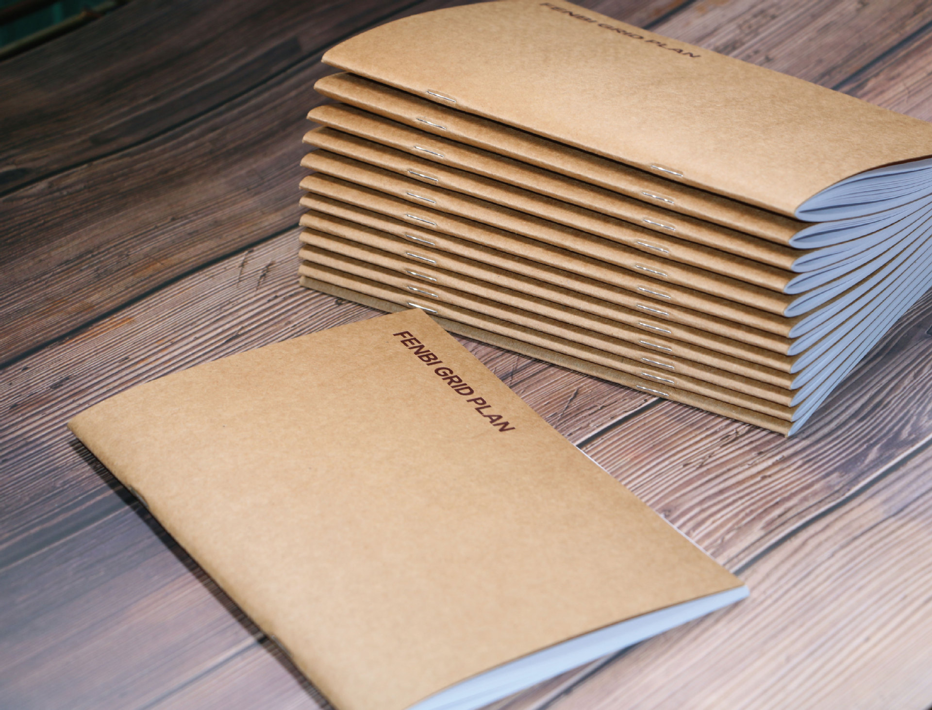 牛皮纸笔记本 手帐本学生a5日记本活页教案logoa4软面抄厂家定制