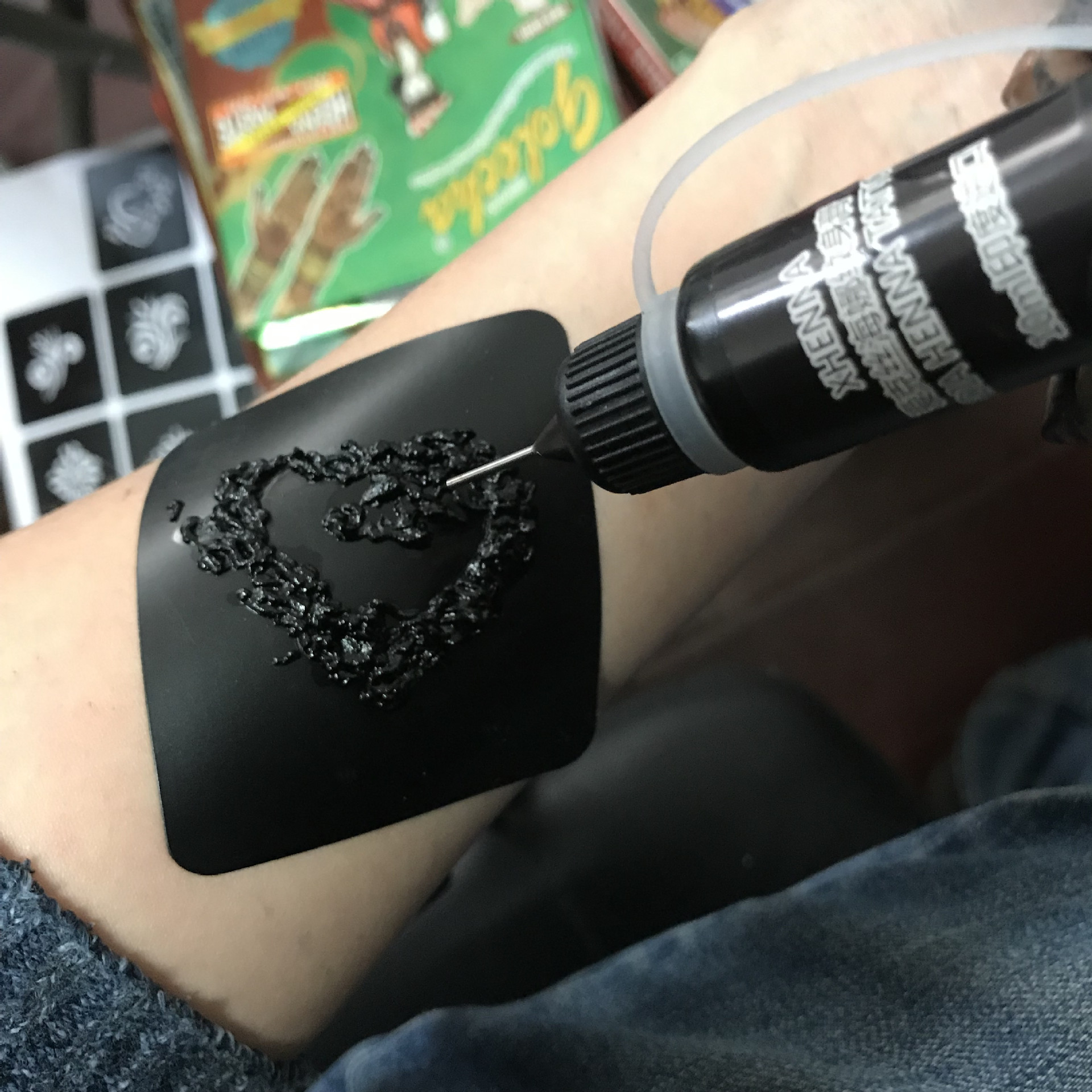 海娜纹身膏黑色红色瓶装抖音网红持久防水男女印度非果汁