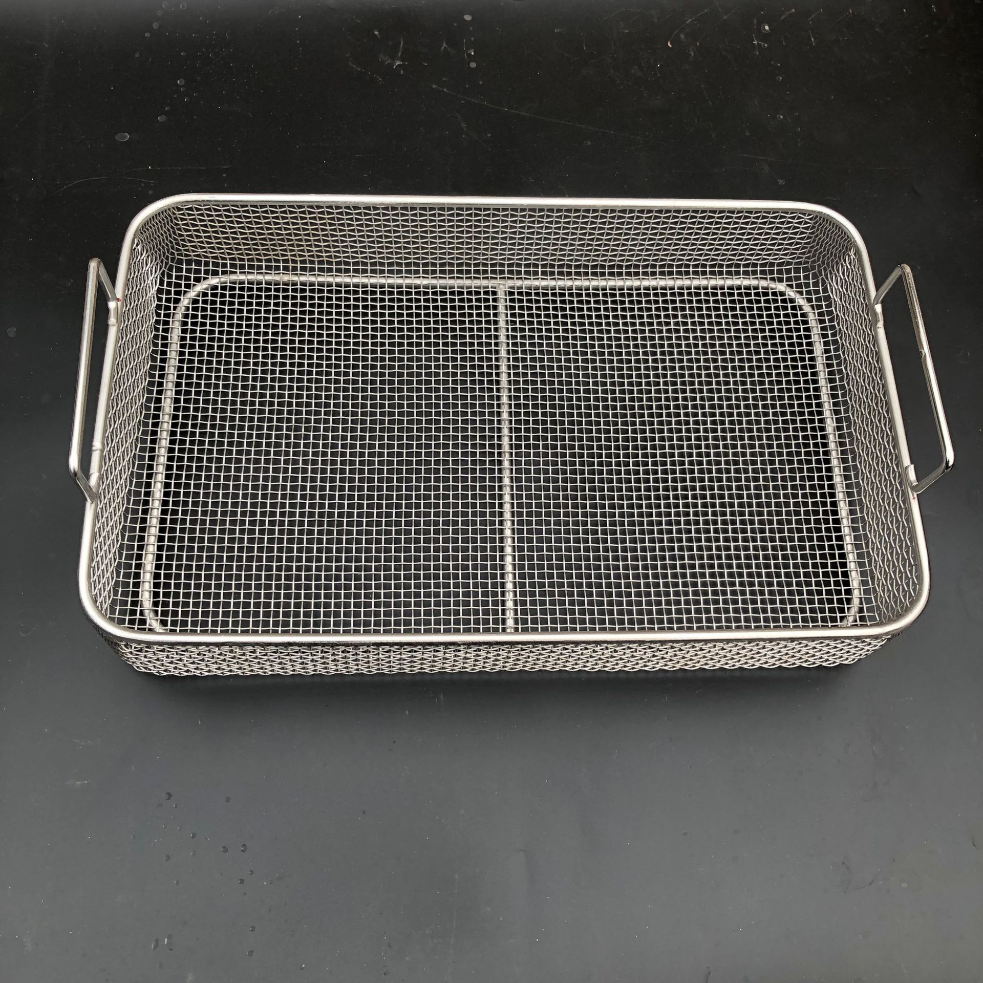 不锈钢304双边丝器械消毒筐40030070压制7cm高轧花网筐