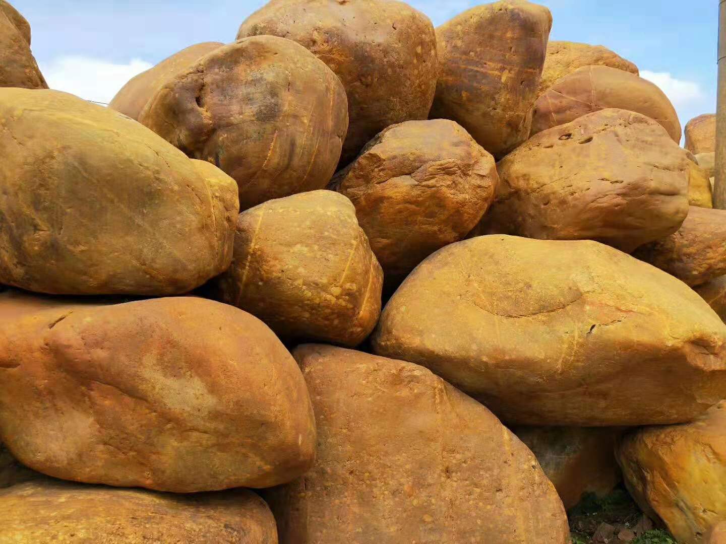 卡拉麦里金石材火烧板 石材干挂卡麦 菊花黄花岗岩价格-阿里巴巴