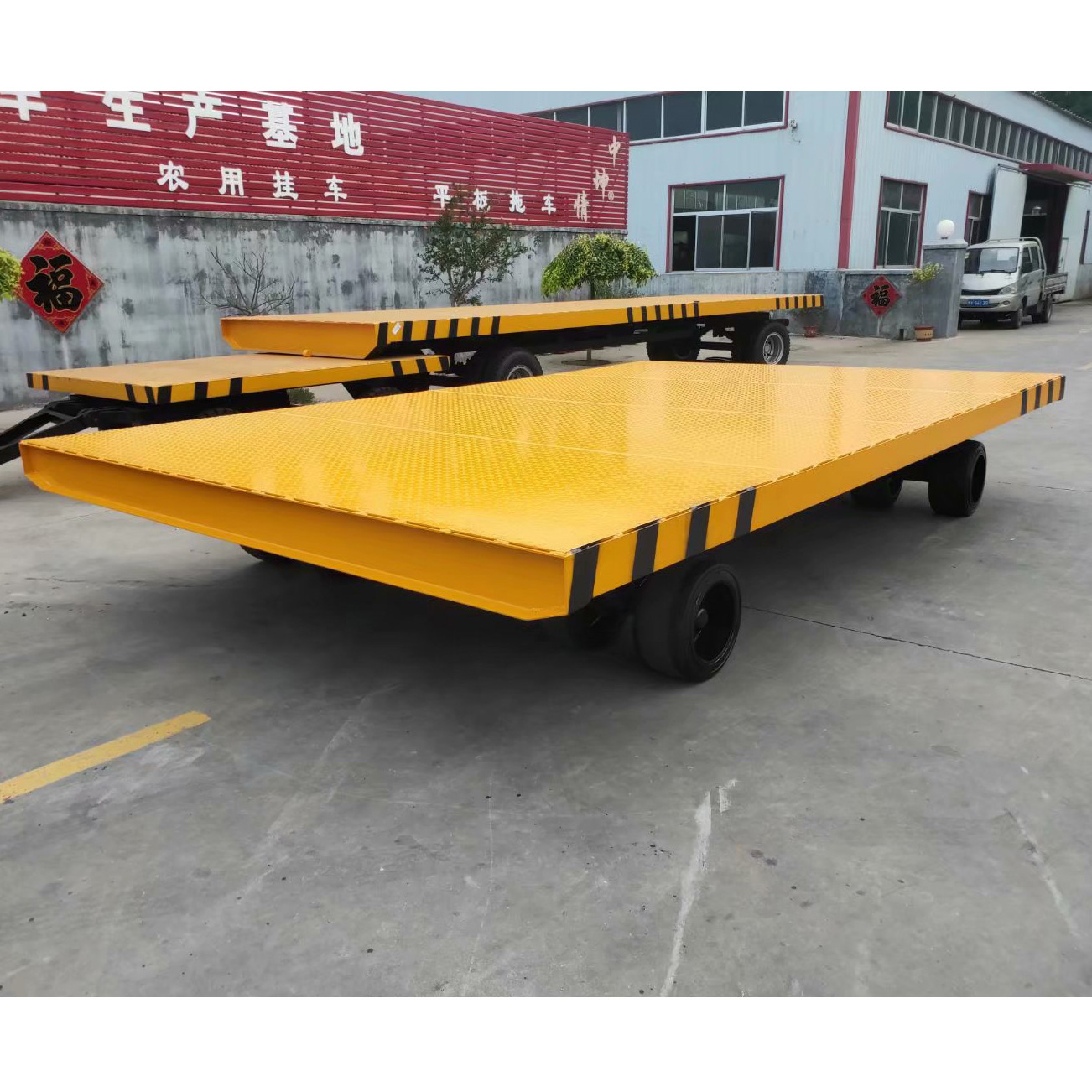 山东矿用平板运输车定制平板拖车多功能牵引车20吨平板拖车运输车
