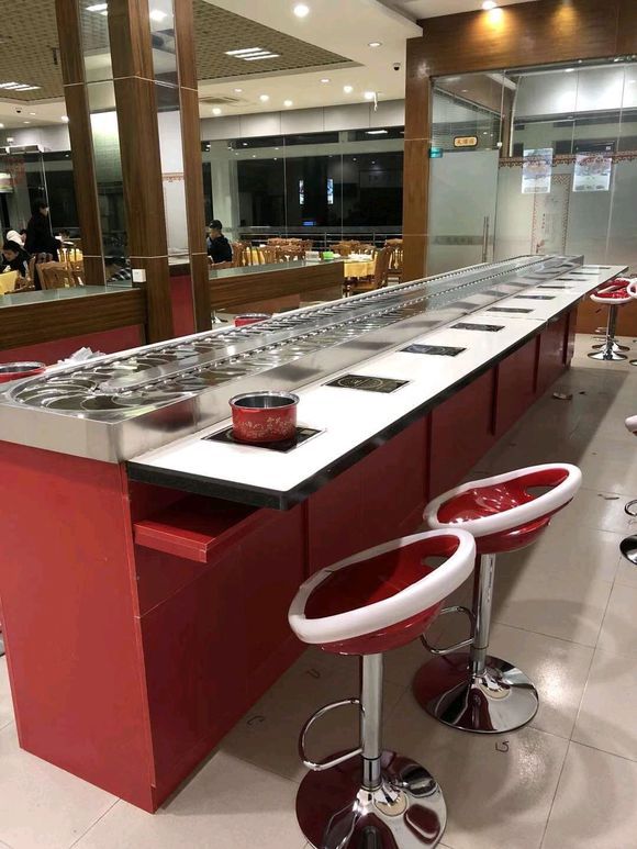 旋转小火锅底料口味多样,花样齐全,研制秘方,不断升级,四季配送,让你