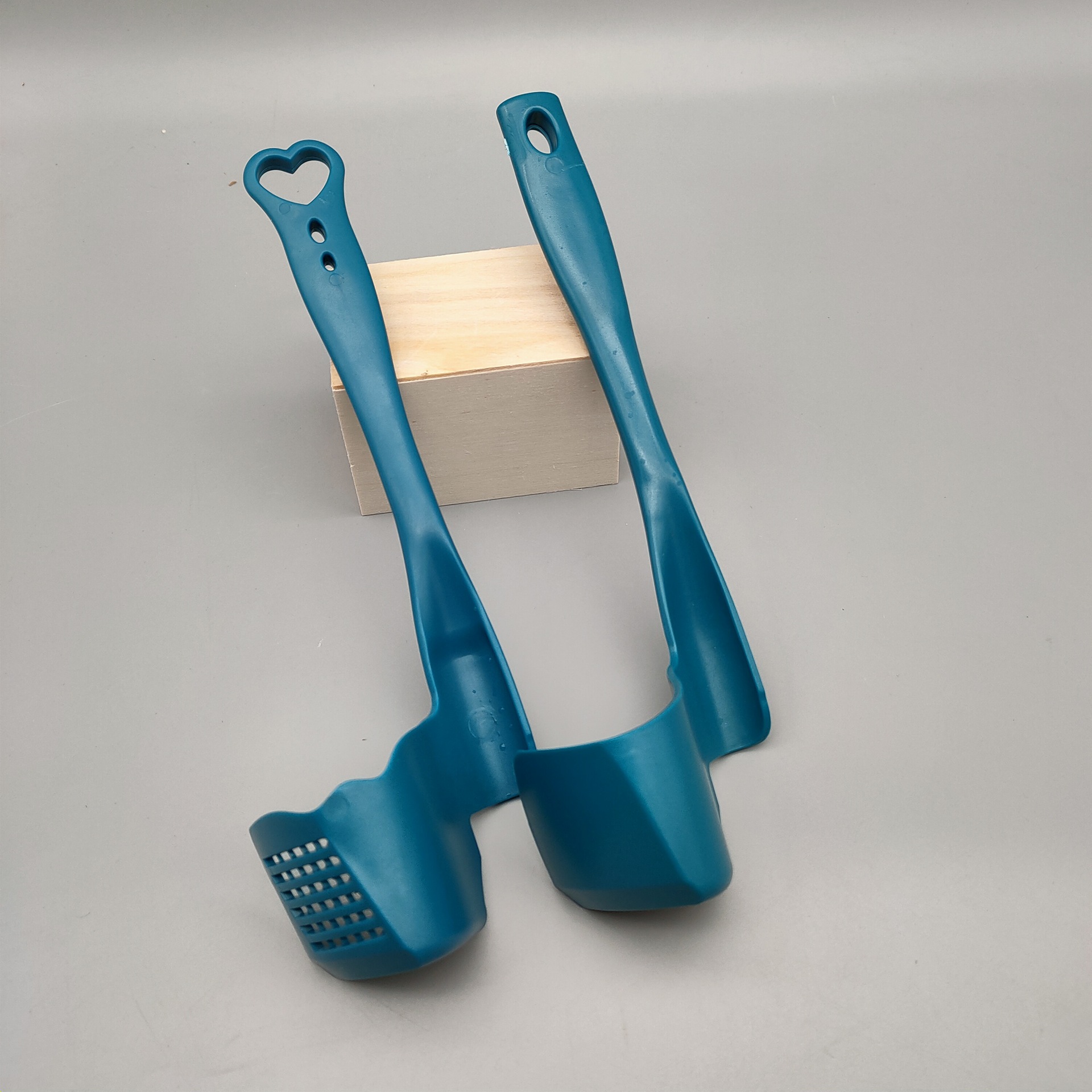 跨境德国旋转刮刀 料理机清理器 搅拌机取食厨房工具罐壁刮片