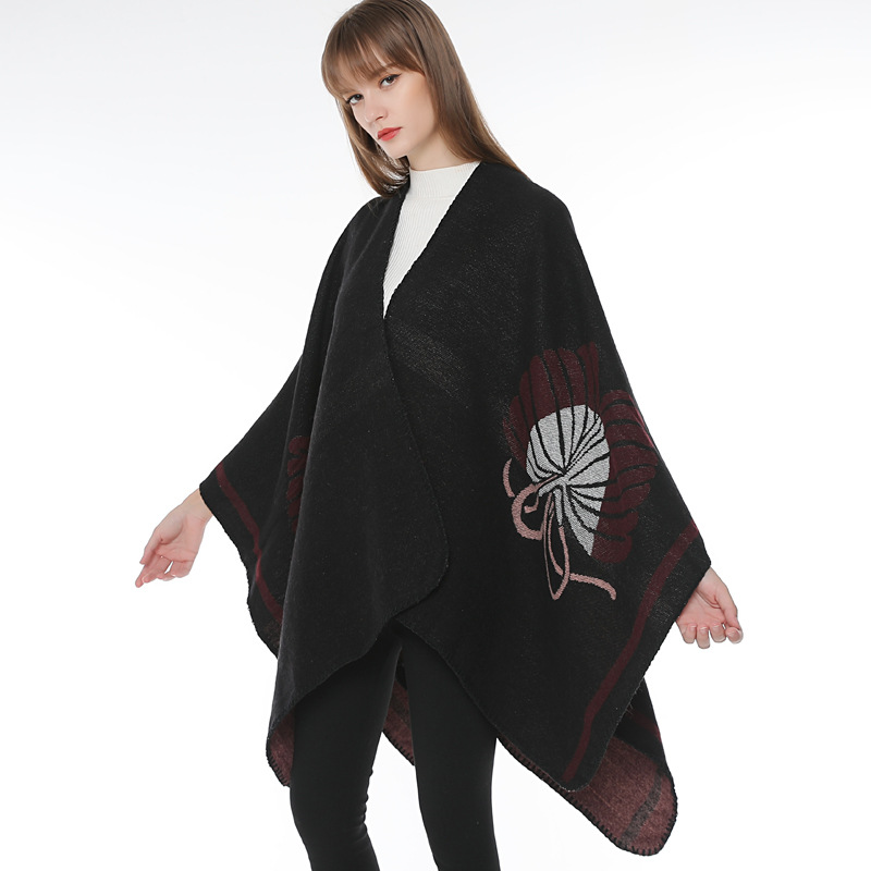 外贸欧美三只蝴蝶斗篷大披肩开叉旅游两用加厚保暖多功能围巾批发