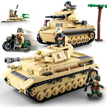 小鲁班二战军事系列坦克战车男孩益智积木拼装履带装甲车模型玩具