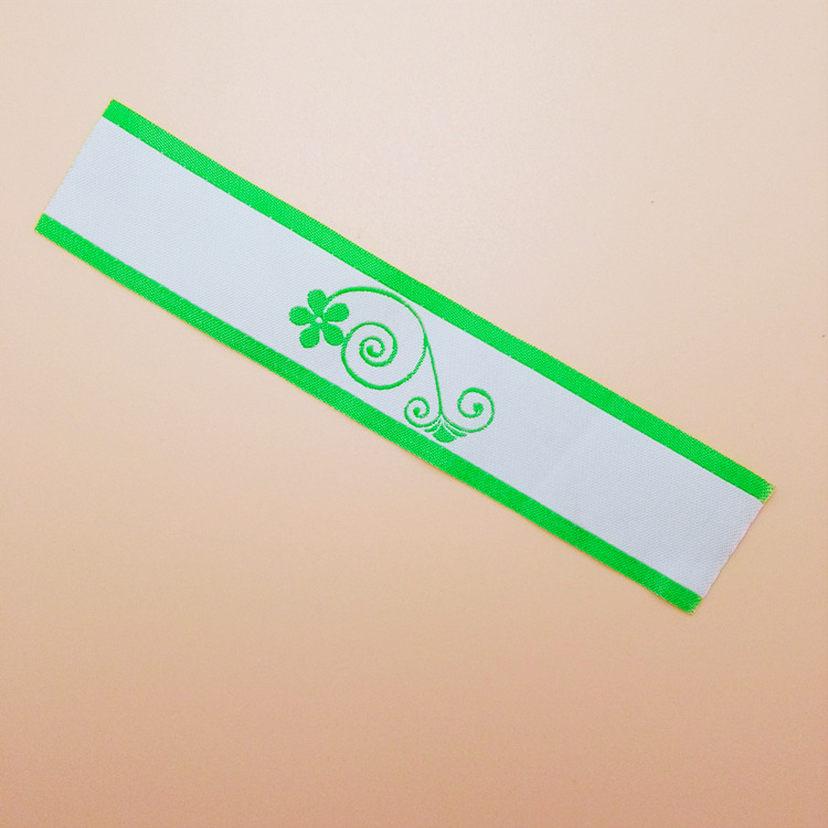 厂家直销 定制服装运动用品logo商标彩色布标织唛 水洗标服装辅料