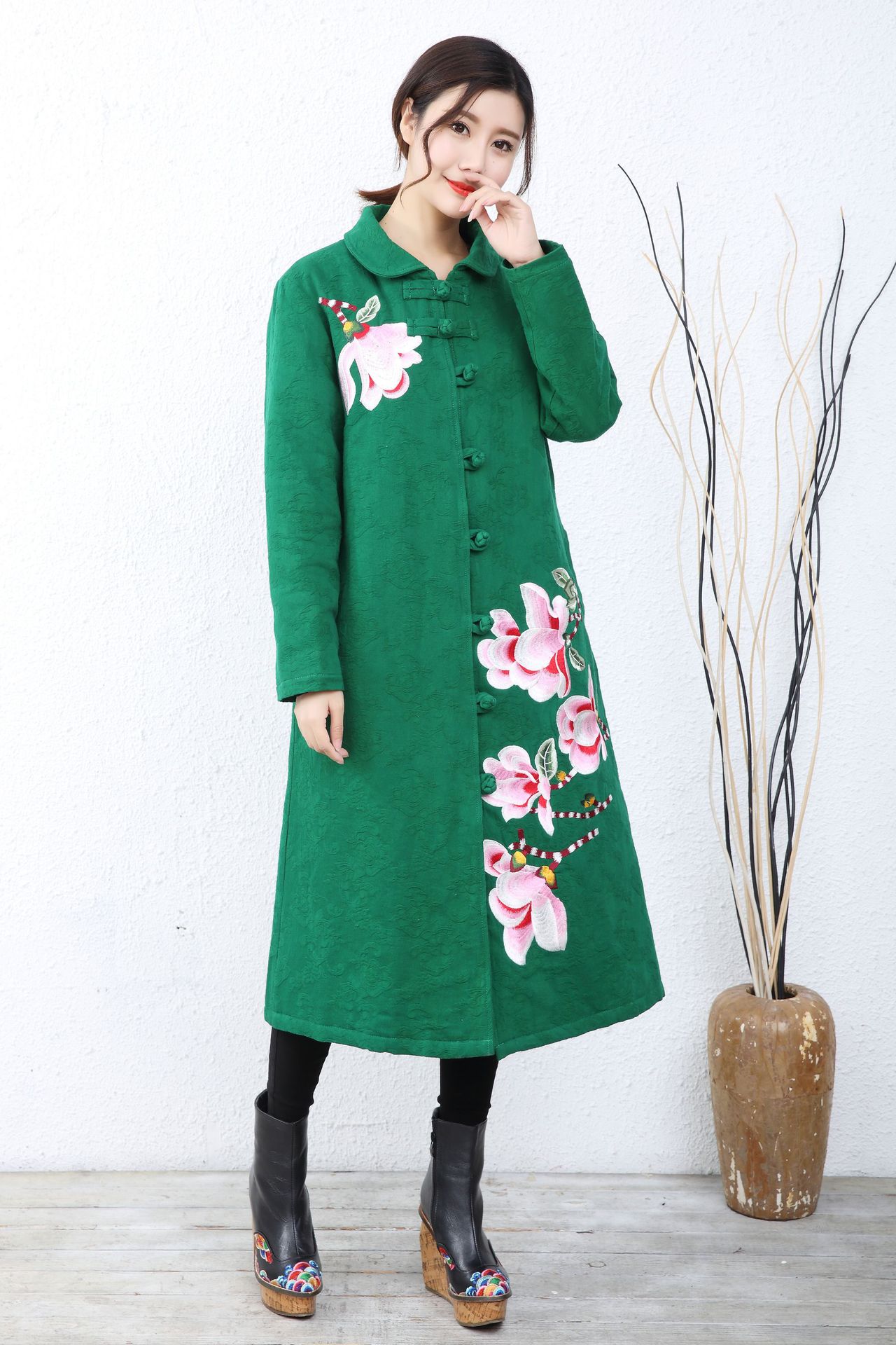 加厚立领棉服2019冬季新款民族风女装长款刺绣盘扣修身纯色棉衣女