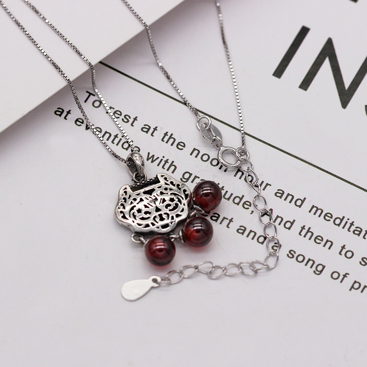 市场 义乌国际商贸城一区 2楼 珠宝首饰 华盛银饰 here you can find