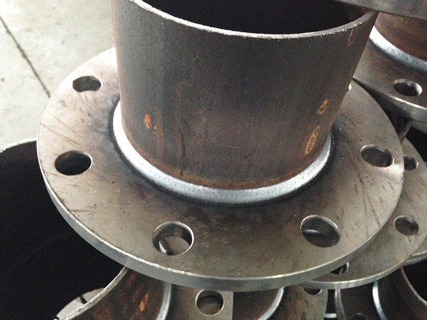 环缝焊机:主要适用于碳钢,不锈钢及其它金属工件的环形焊缝焊接.