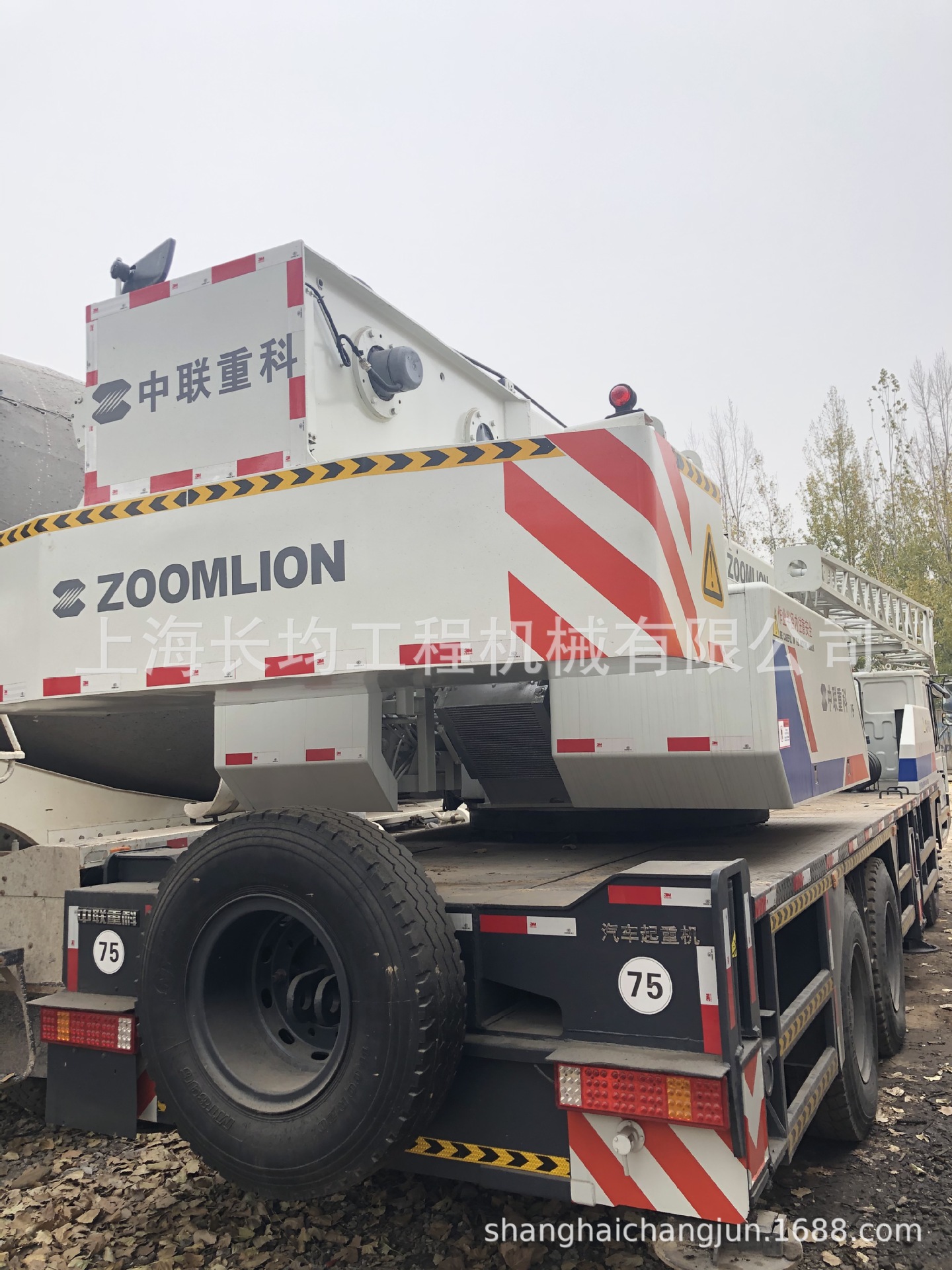 中联50吨汽车中联吊车小型吊机中联重科 qy50vf 起重机 小型