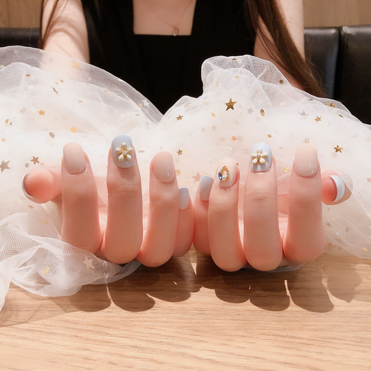 美甲贴片假指甲成品短款穿戴美甲ins假指甲盖手工美甲24片批发