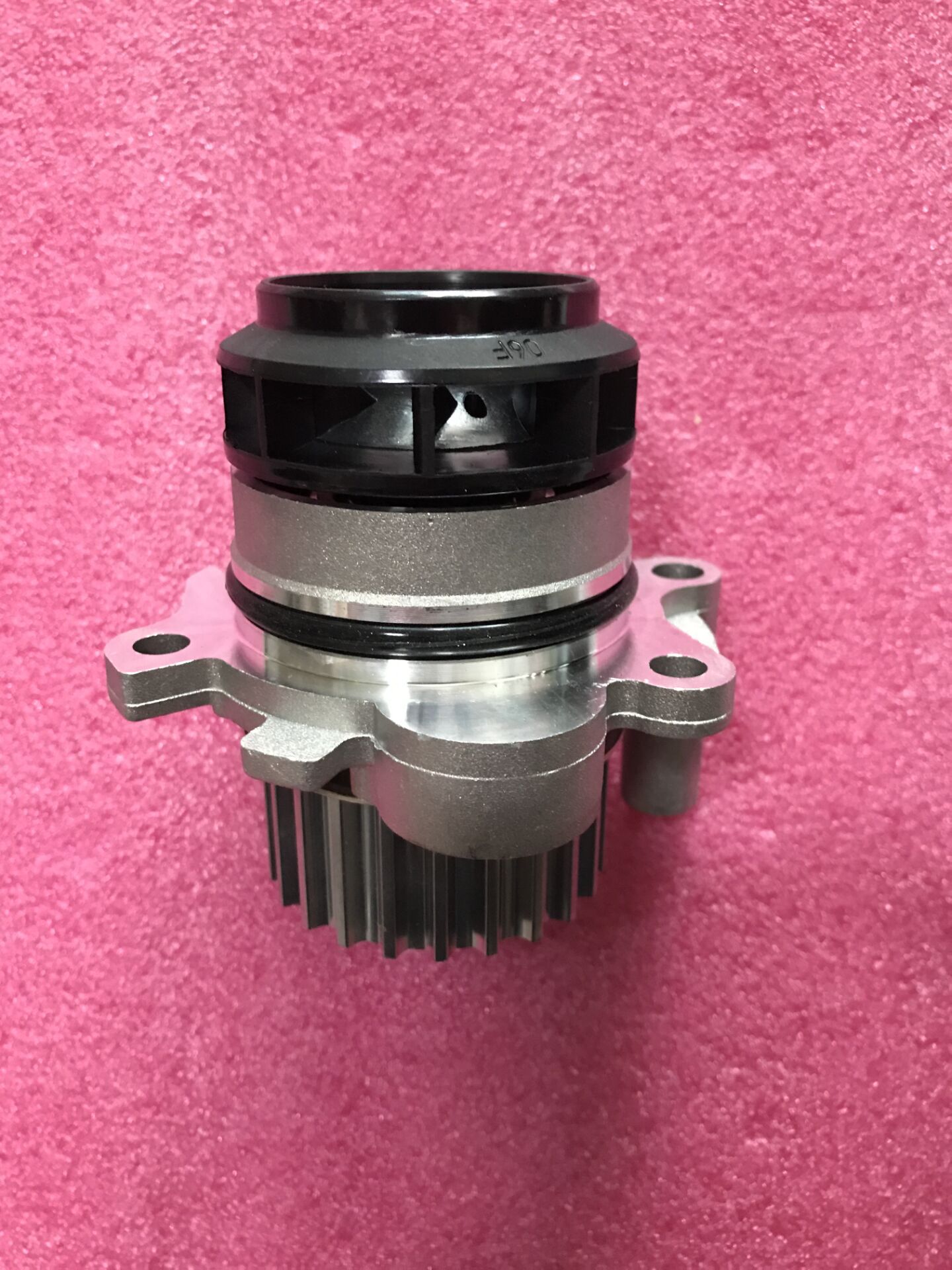 适用奥迪a6l2.0t途安1.8 迈腾 速腾 水泵总成 06f 121 011-阿里巴巴