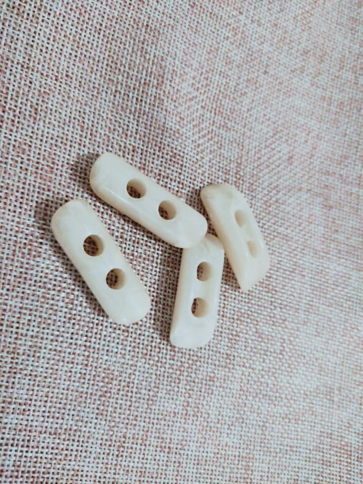 仿牛角纽扣 大衣风衣手工对扣 树脂橄榄扣毛衣装饰羊角扣(307)