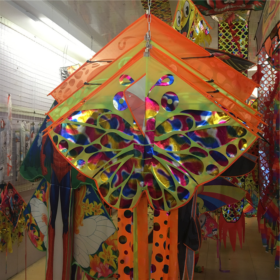 潍坊风筝2019新款1.1米亮布蝴蝶微风易飞儿童户外线轮线板