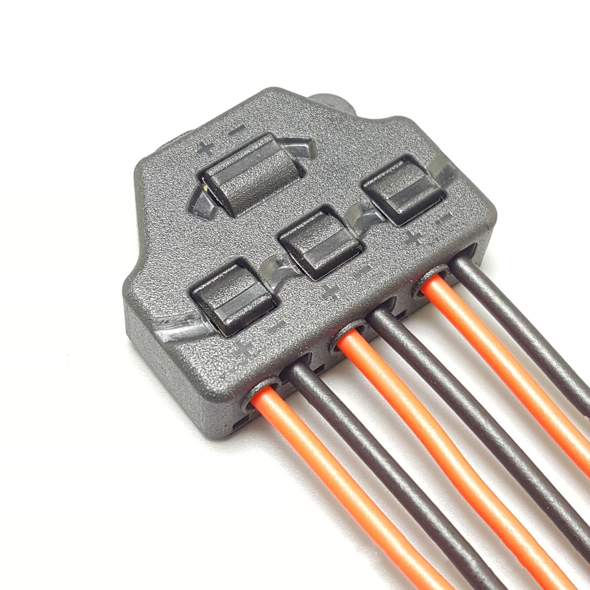 一拖三并联分线器led照明灯具连接器一分三接线端子按压卡式端子