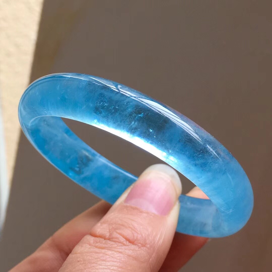 天然海蓝宝手镯晶体通透巴西水晶手镯内径:50.8mm