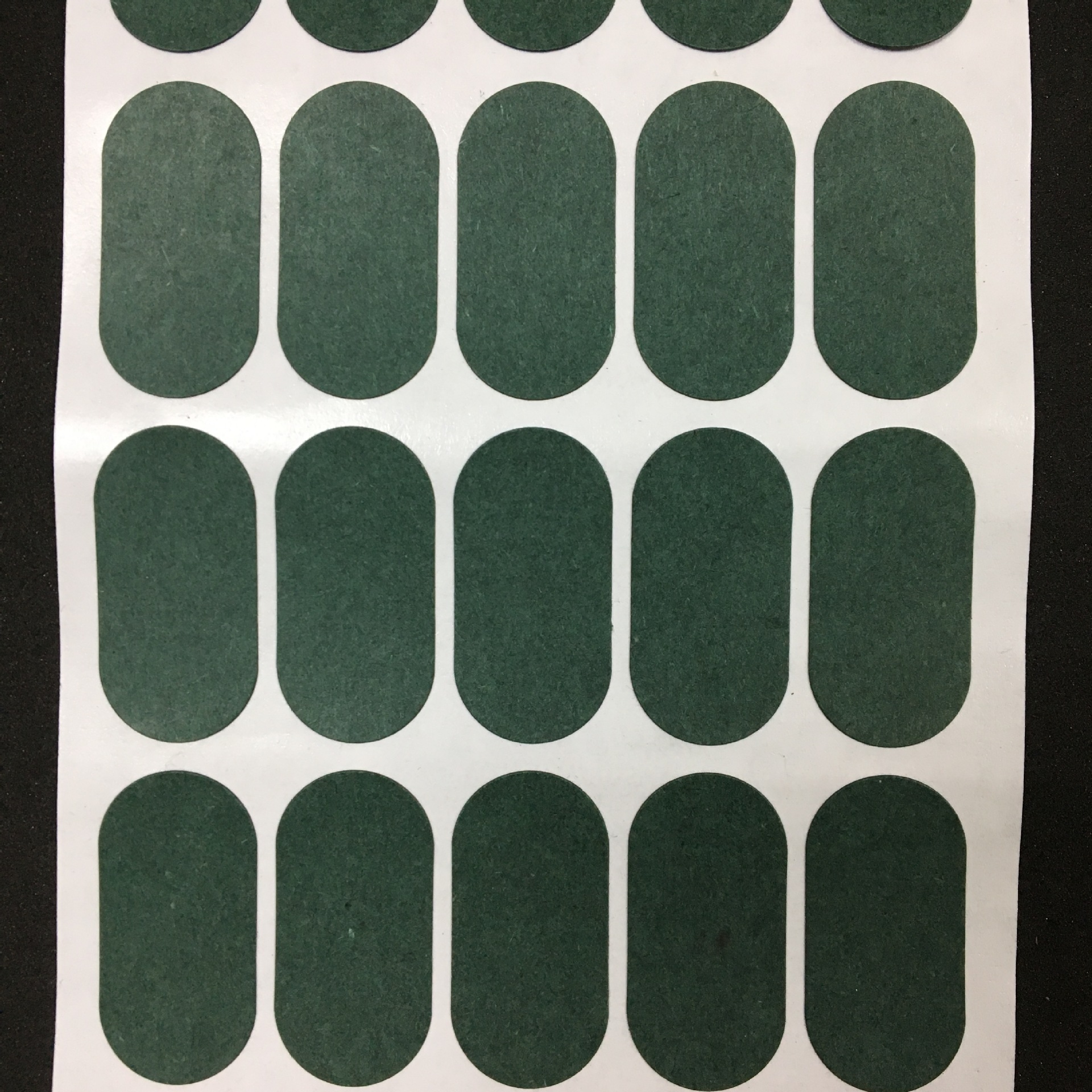 18650绝缘贴纸青稞纸单面背胶带胶锂电池绝缘垫片电池青稞纸空心