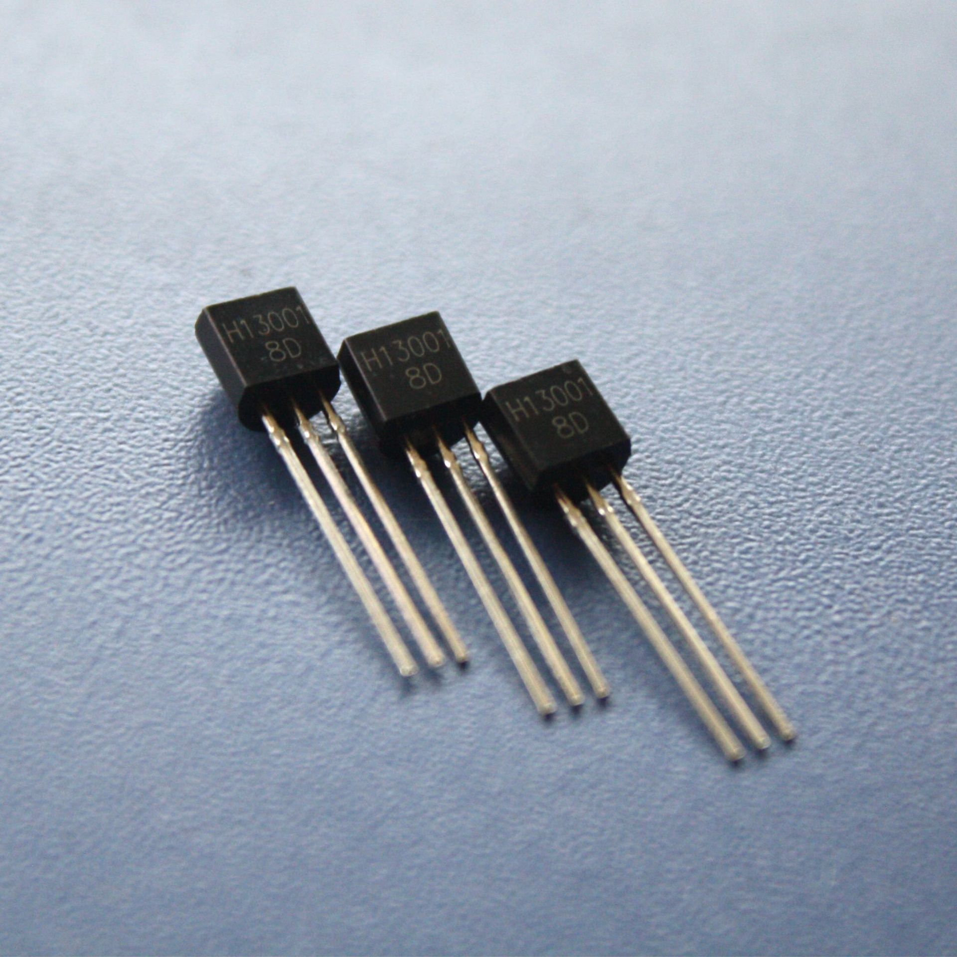 专业批发电源充电器使用三极管13001,0.83芯片