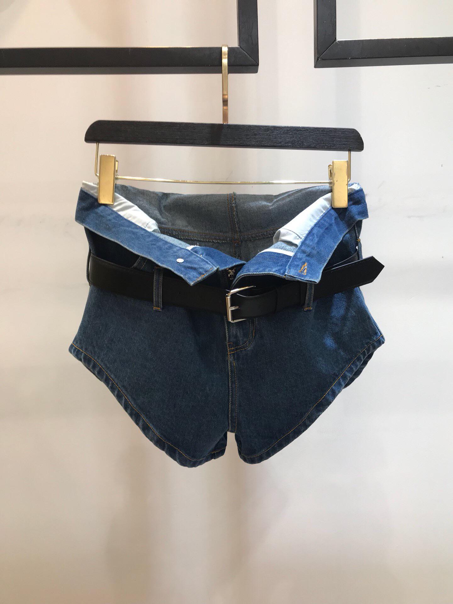 欧洲站19春夏新款女 显瘦大长腿 翻边腰头设计 皮带牛仔短裤