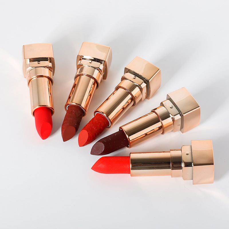 5色土豪金中国风雕花图案炫酷爆款口红厂家直销